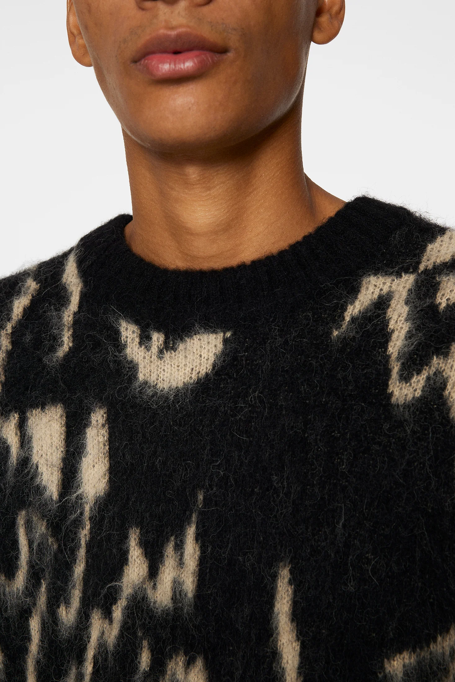 Falkor Jacquard Knit Sweater / Black - Image 7
