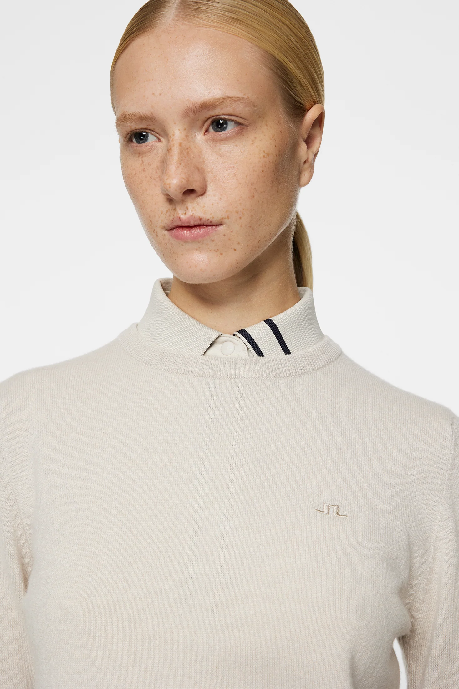 Gia Cashmere Crewneck / Moonbeam - Image 5