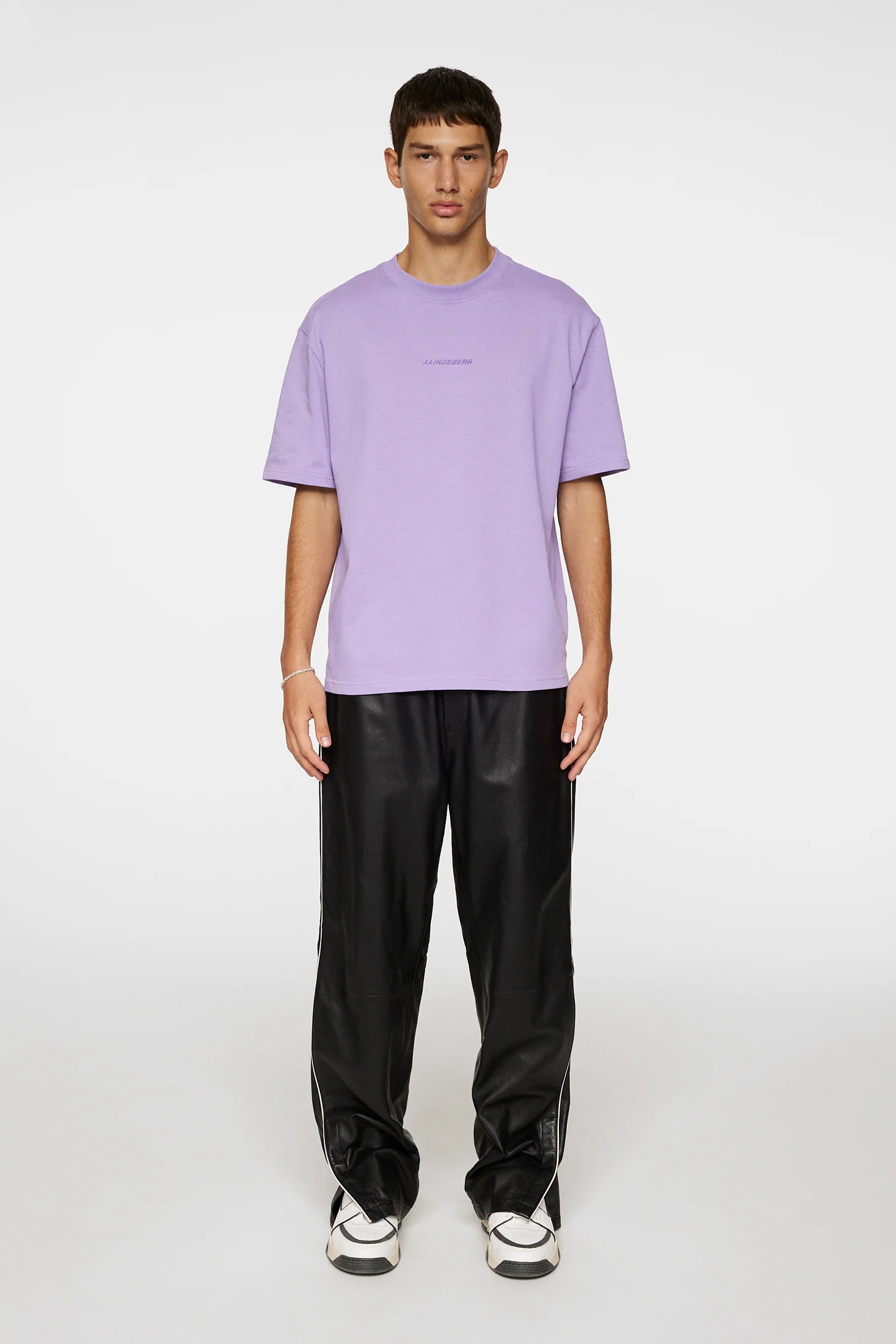 Hale Logo T-shirt / Bougainvillea - Image 4
