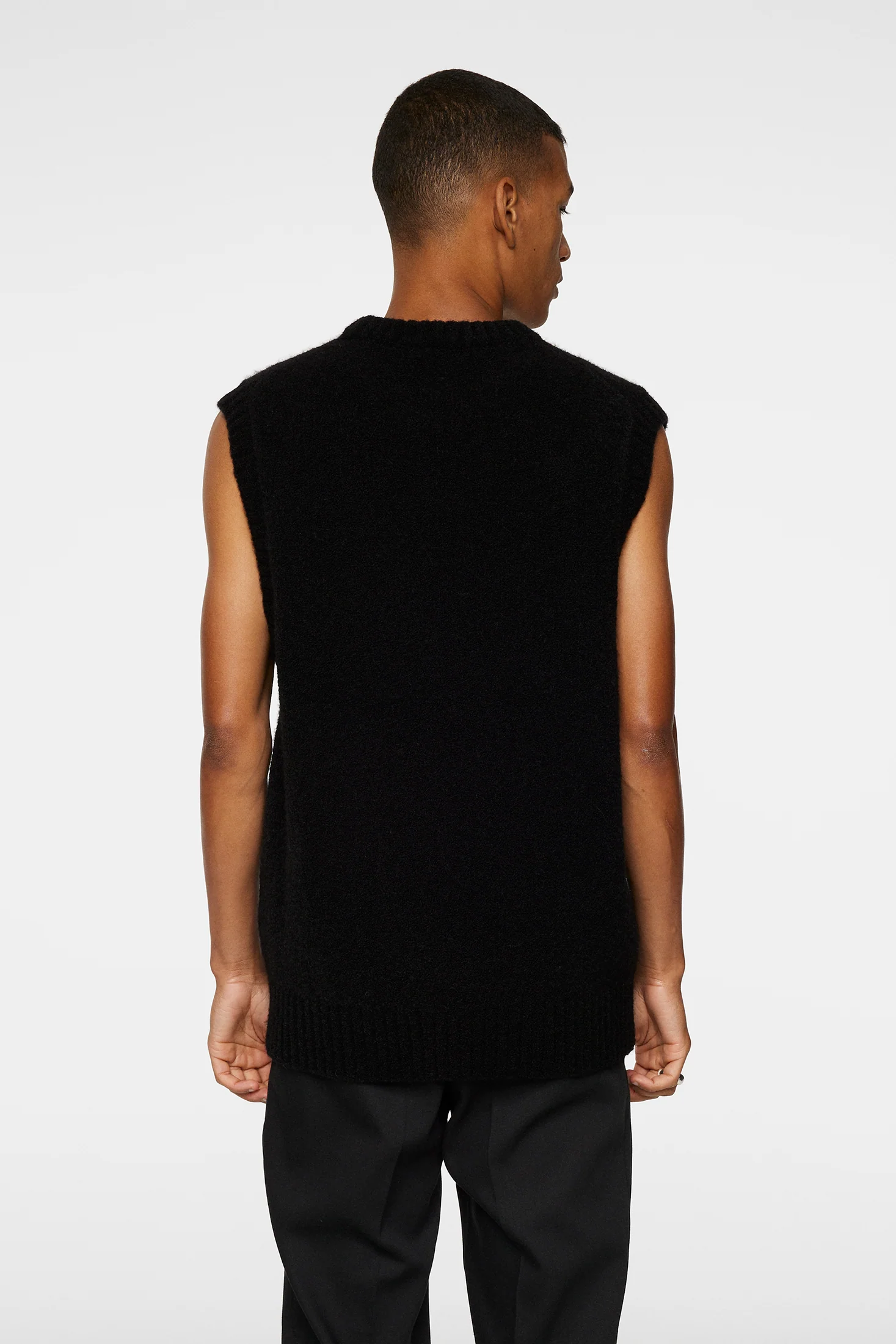 Hardy Knitted Vest / Black - Image 3