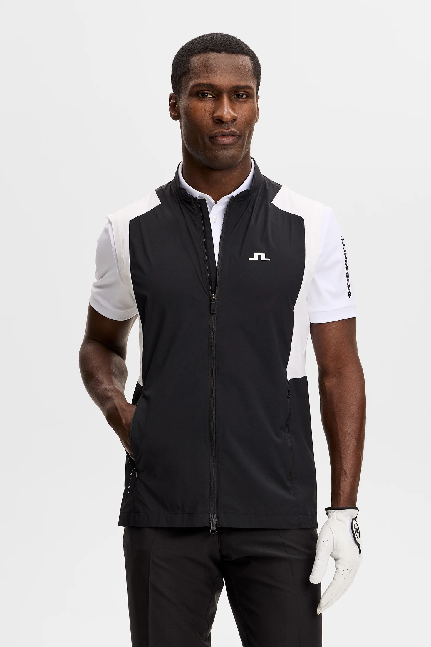 Jacs Zip Packable Vest / Black - Image 2