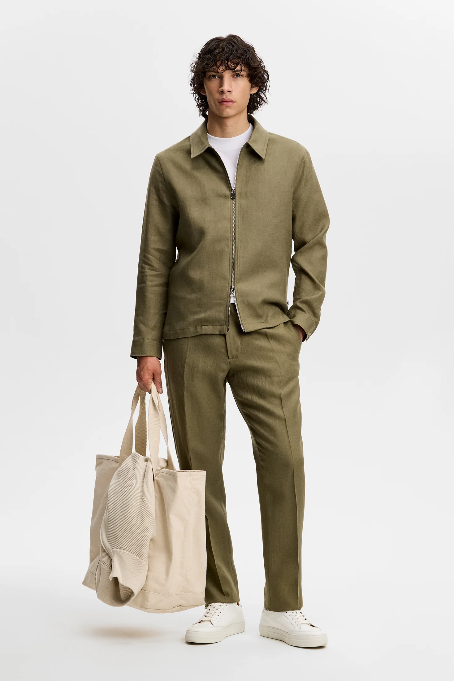 Julius Drape Linen Overshirt / Kalamata - Image 4