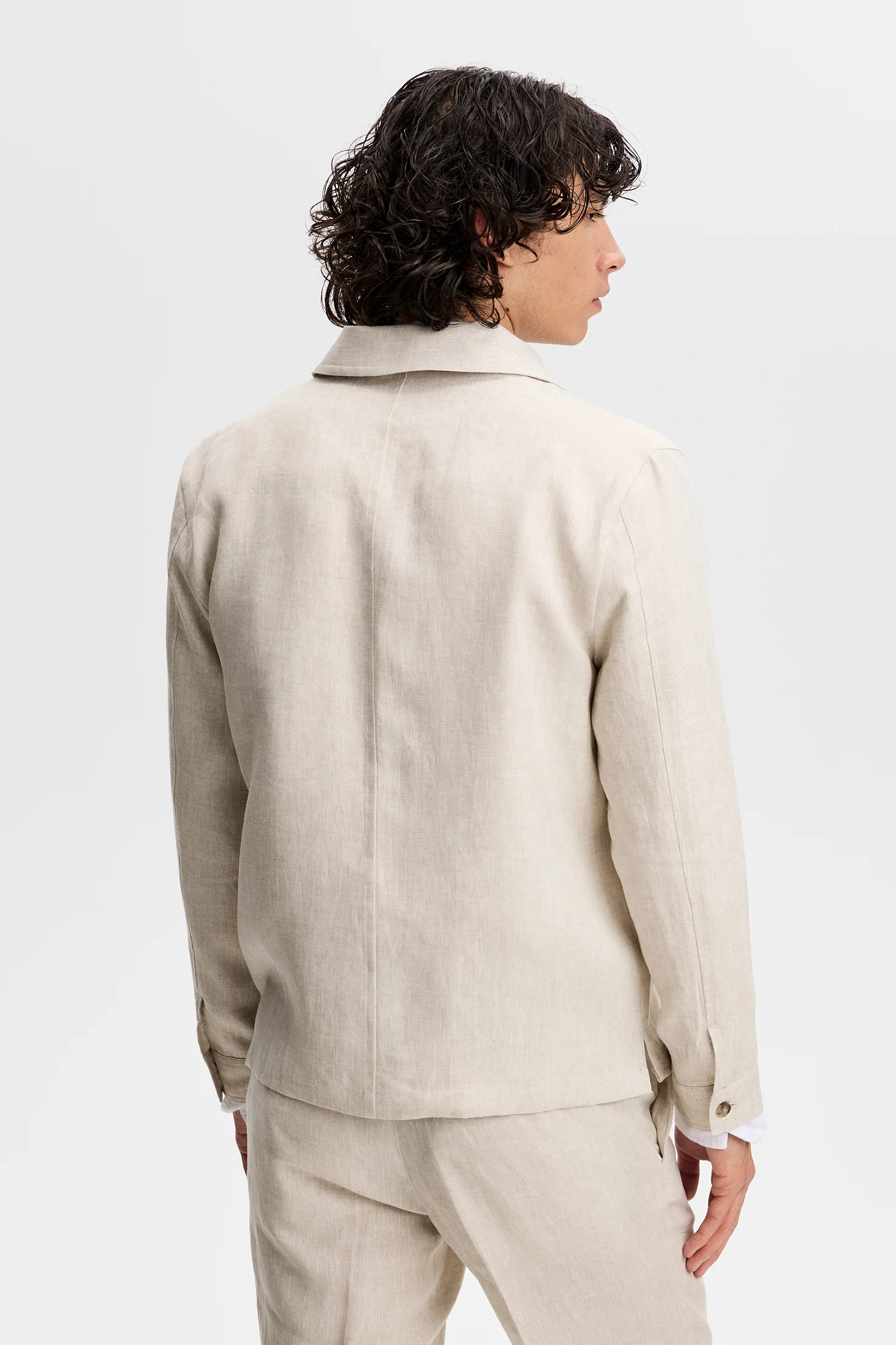 Julius Drape Linen Overshirt / Moonbeam - Image 3