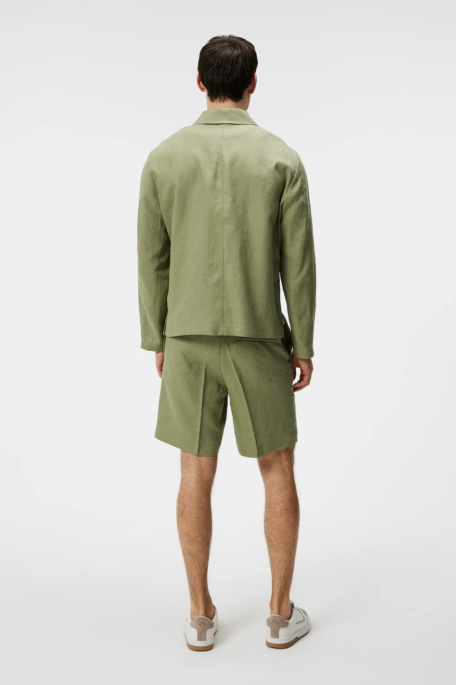 Julius Linen Overshirt / Oil Green - Image 3