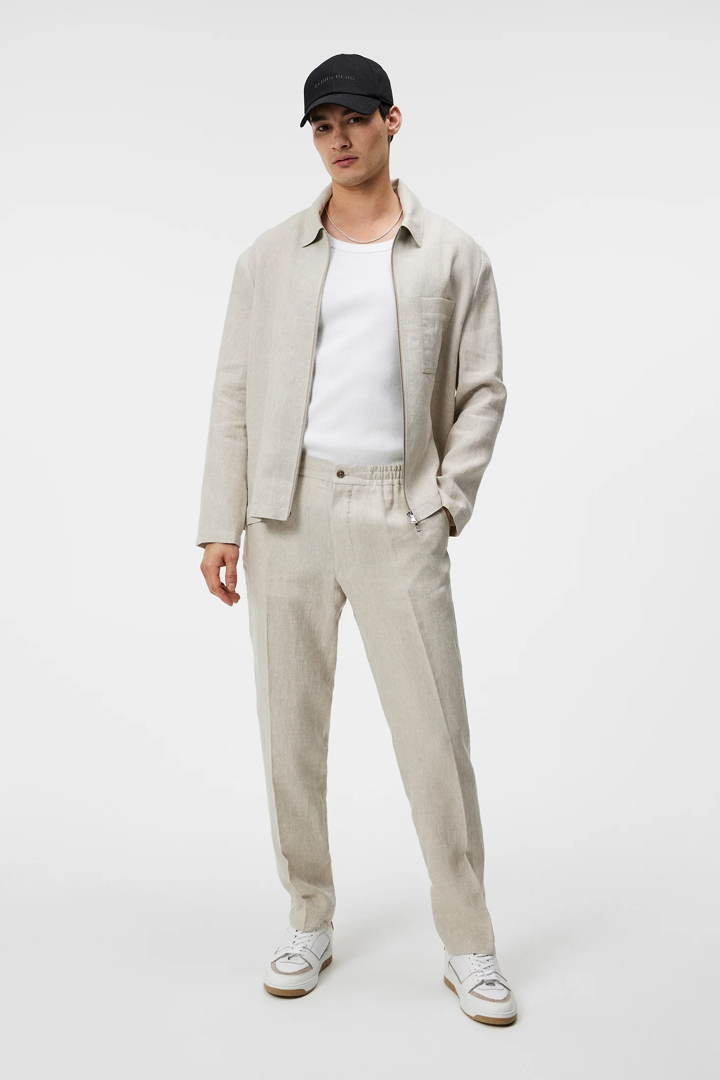 Julius Linen Overshirt / Safari Beige - Image 4