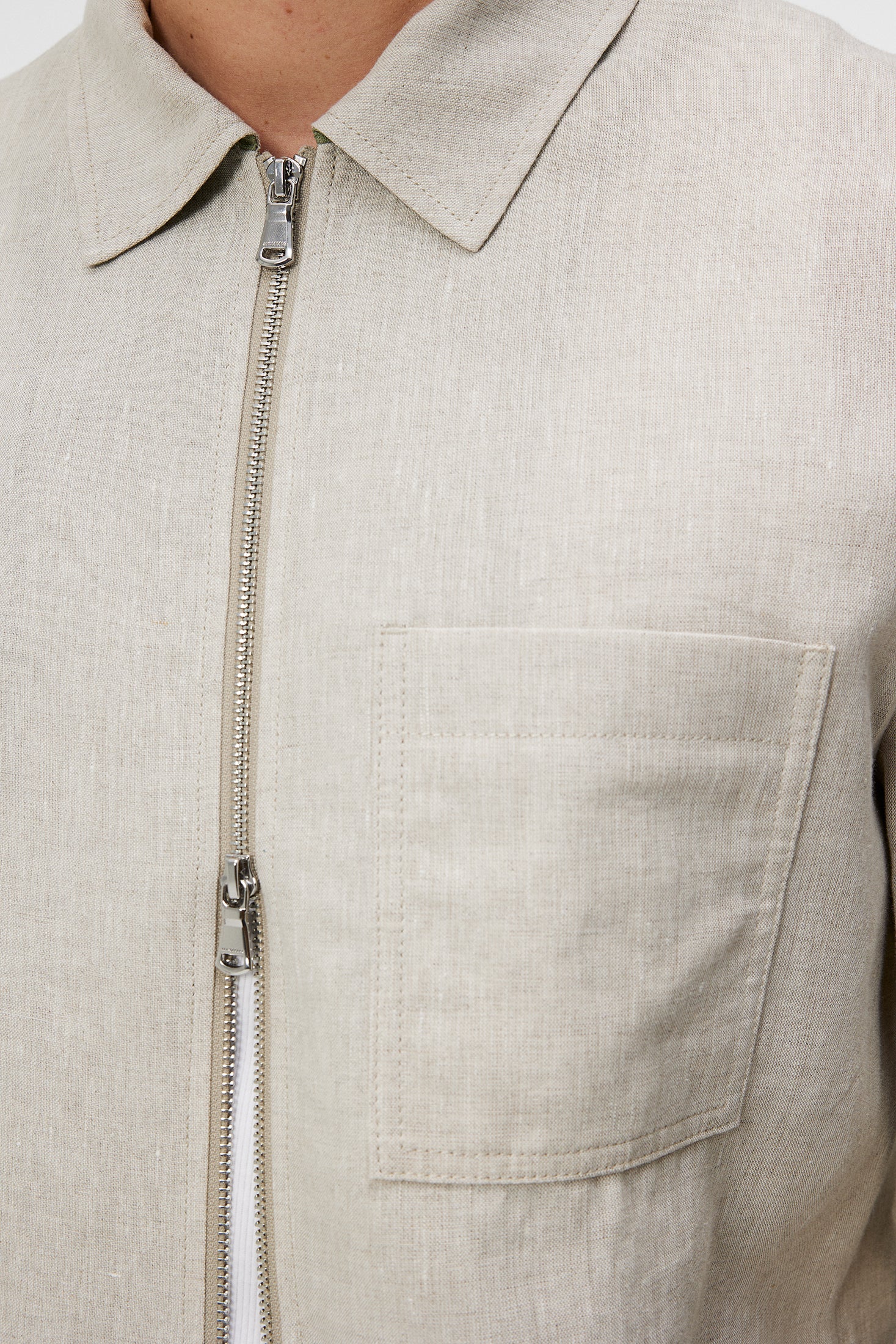 Julius Linen Overshirt / Safari Beige - Image 6