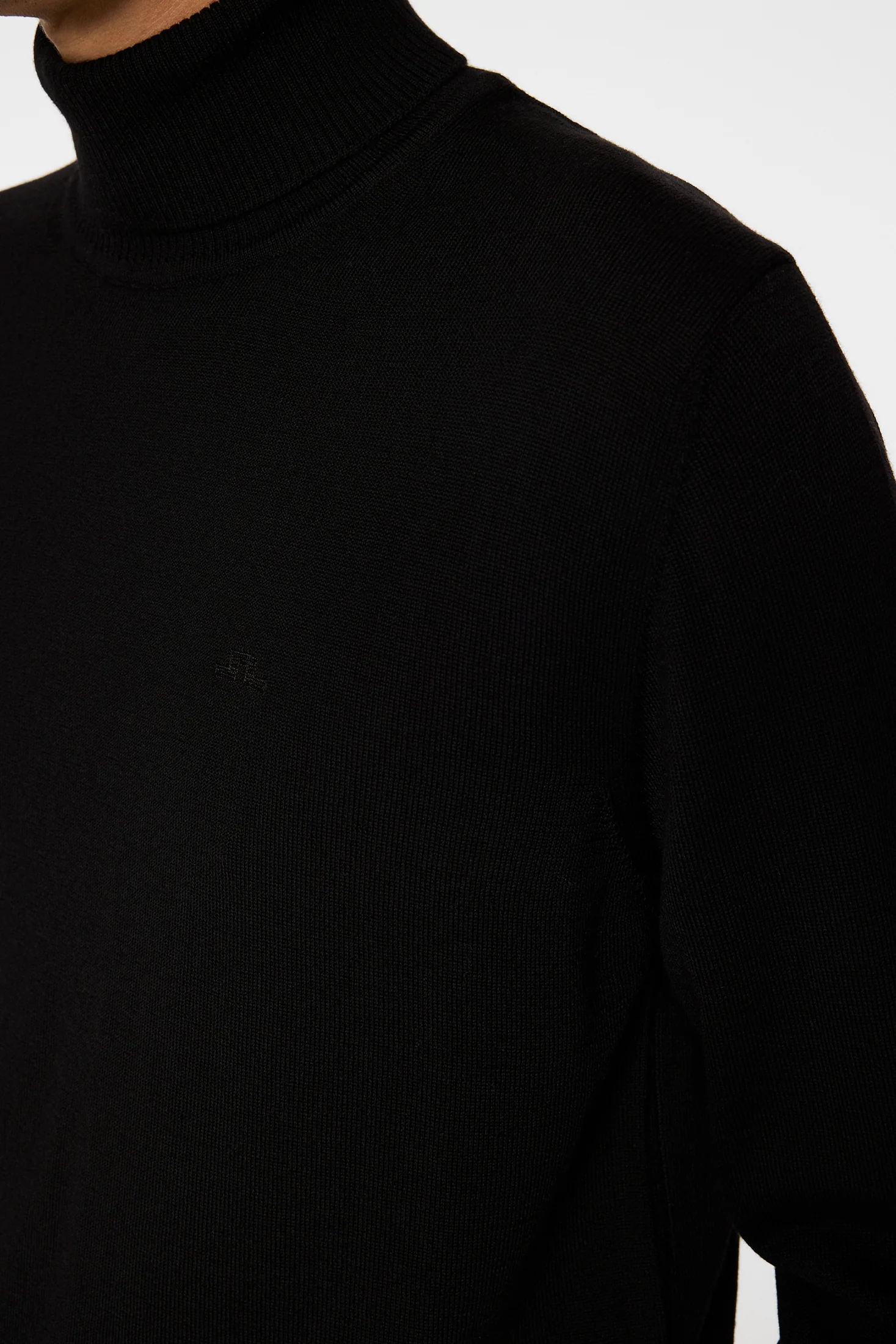 Kaden Merino Turtle Neck / Black - Image 6