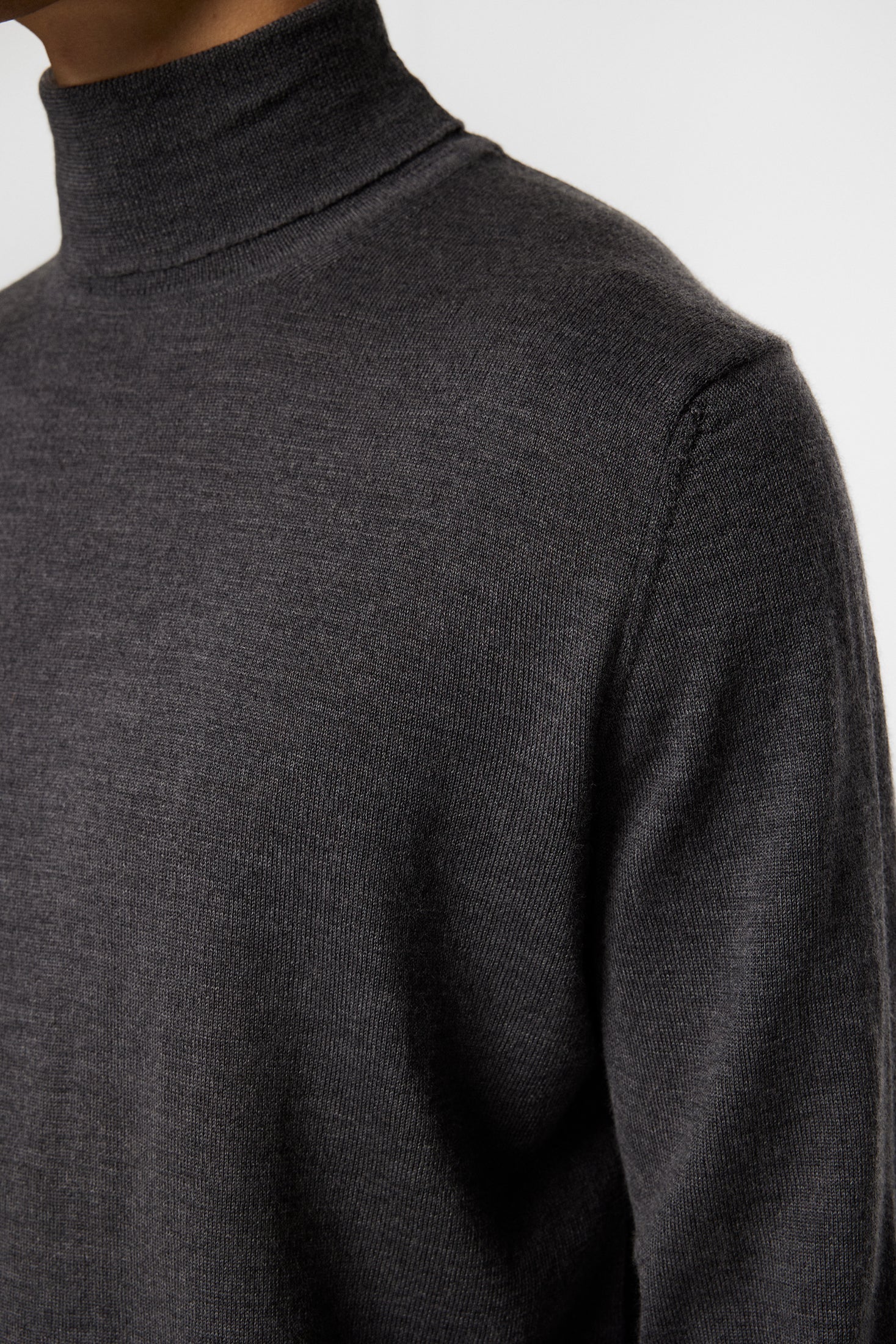 Kaden Merino Turtle Neck / Lava Smoke Melange - Image 7