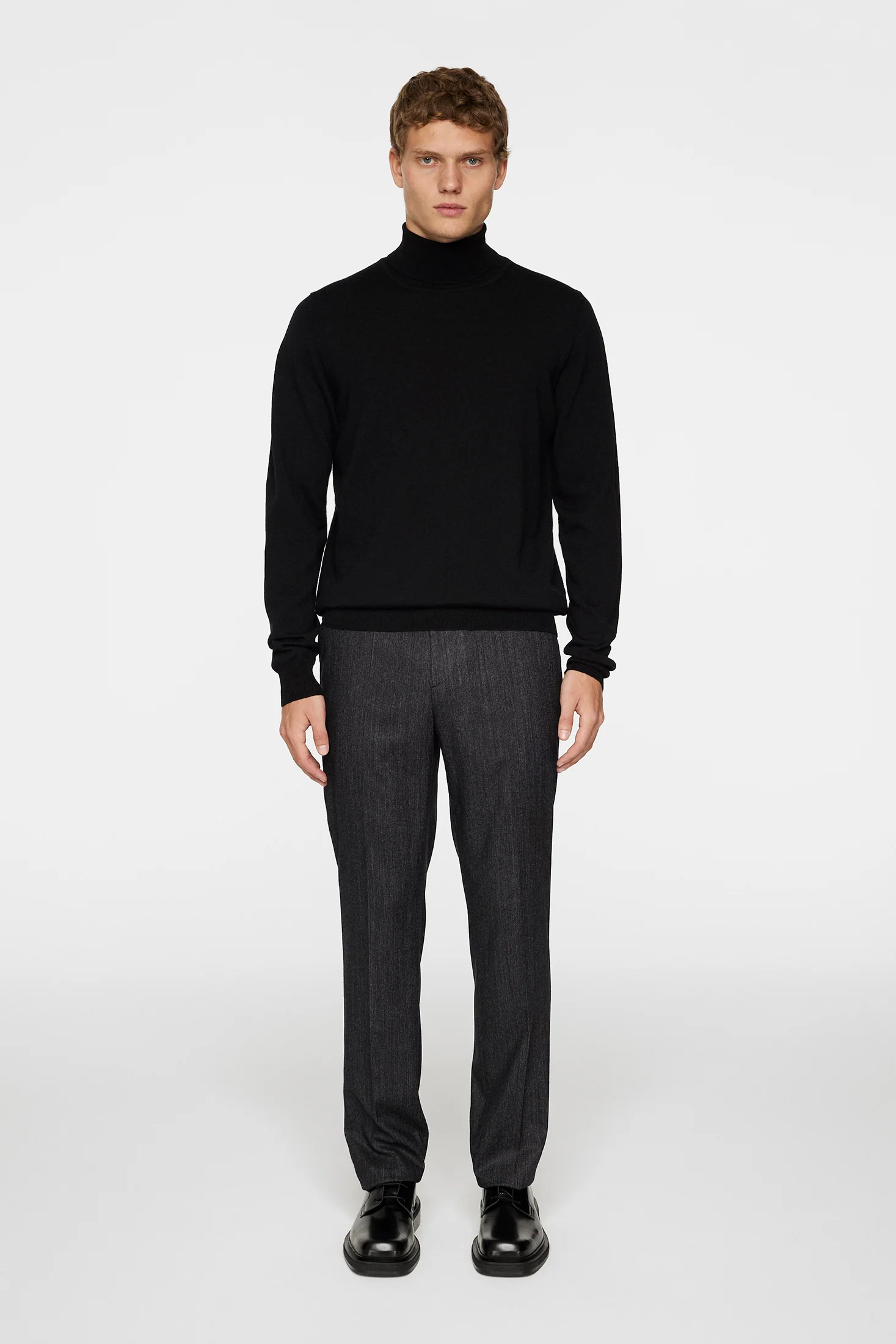 Kaden Merino Turtleneck / Black - Image 4