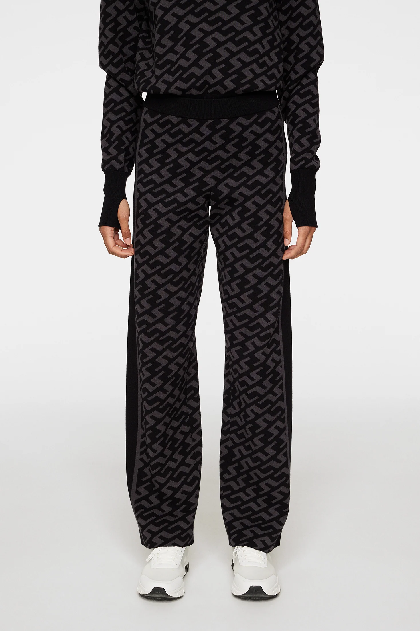 Kera Knitted Pant / Bias Bridge Black - Image 2