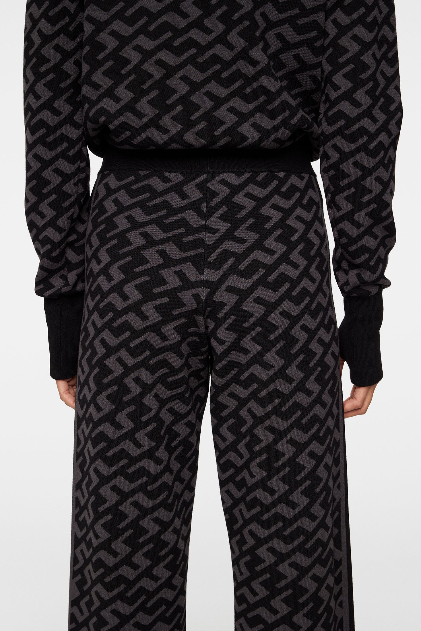 Kera Knitted Pant / Bias Bridge Black - Image 6