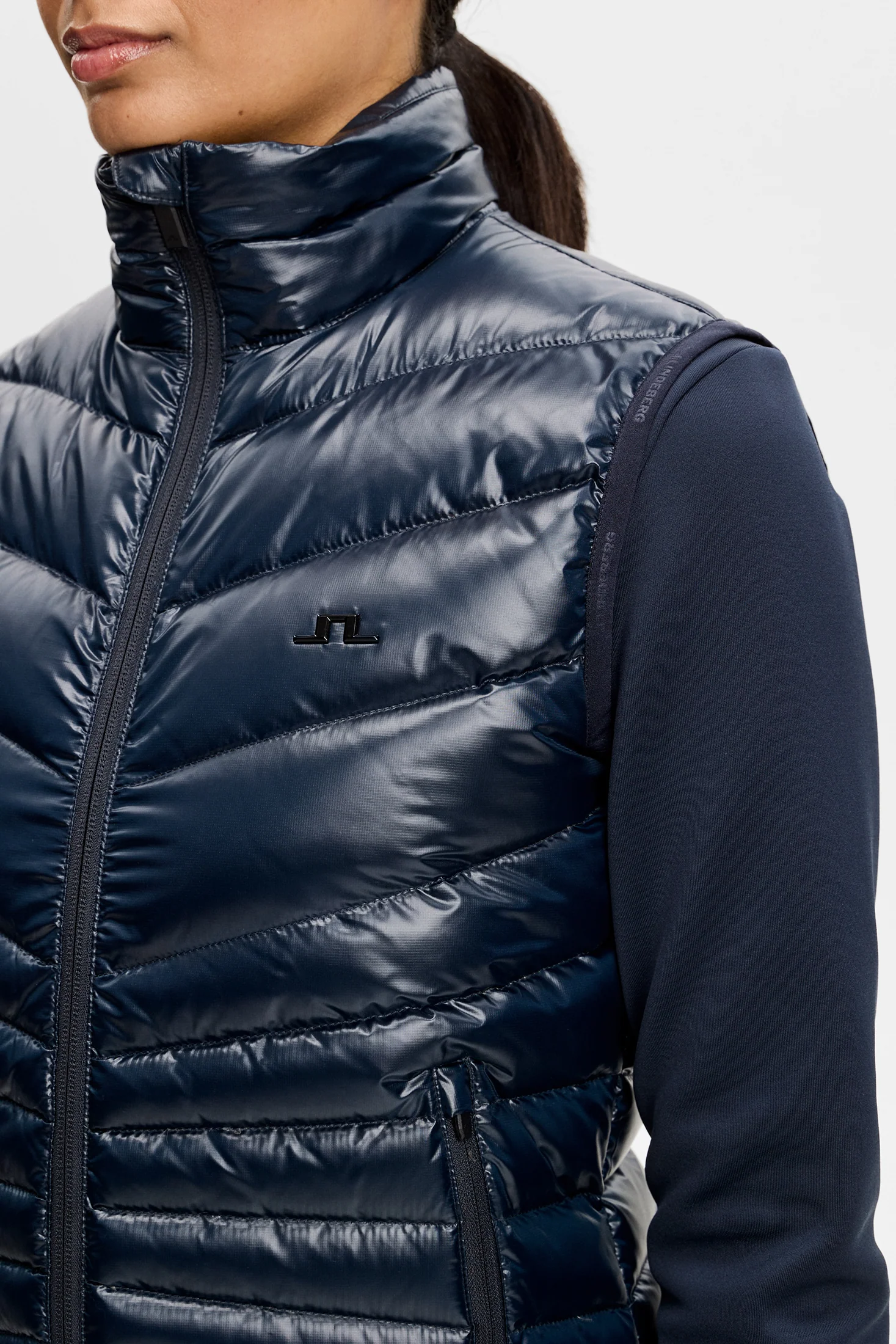 Lara Light Down Vest / JL Navy - Image 5