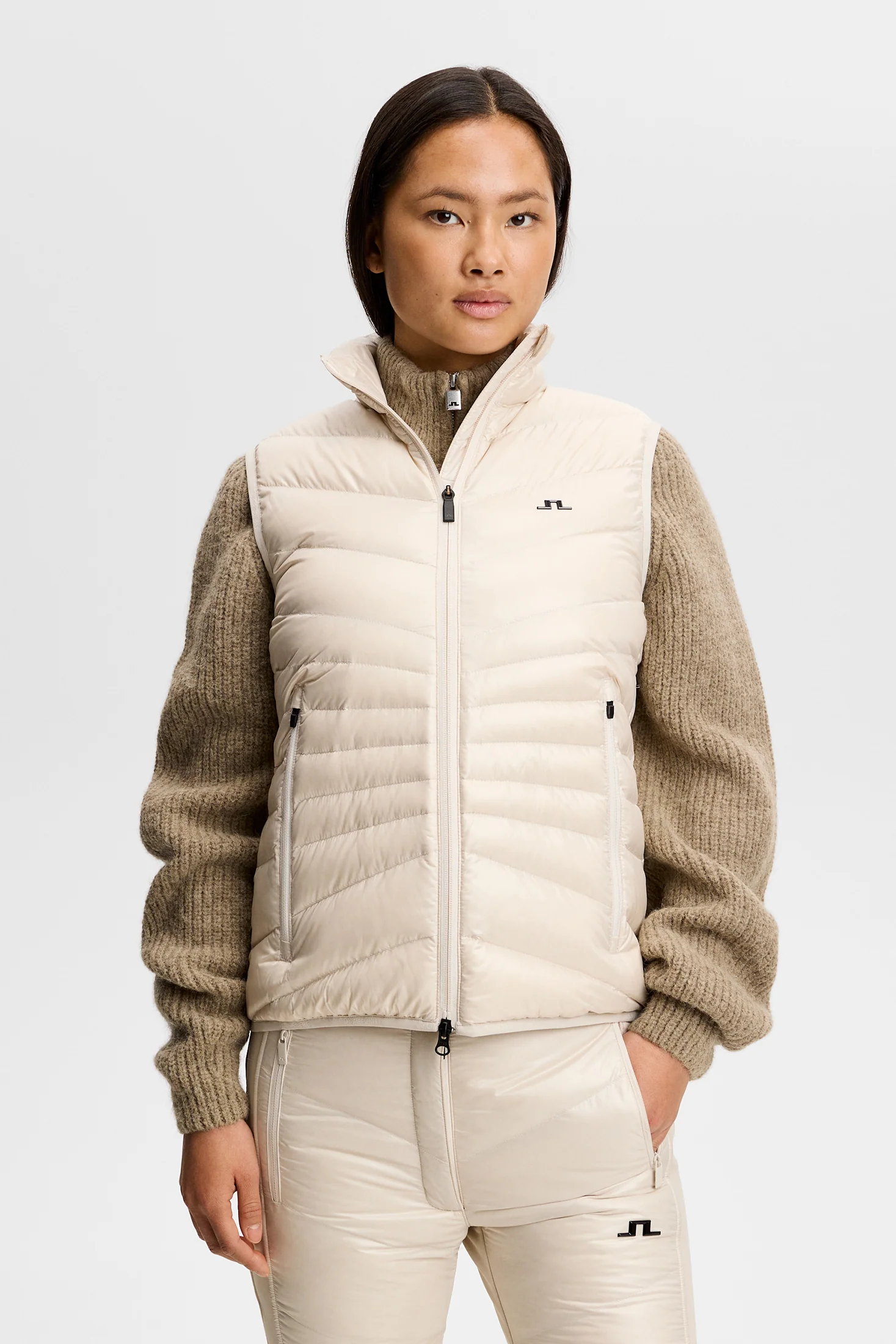 Lara Light Down Vest / Moonbeam - Image 2