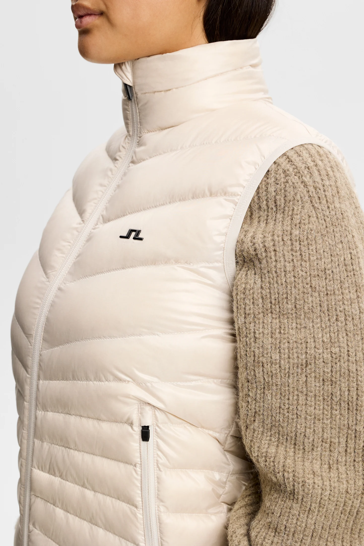 Lara Light Down Vest / Moonbeam - Image 5