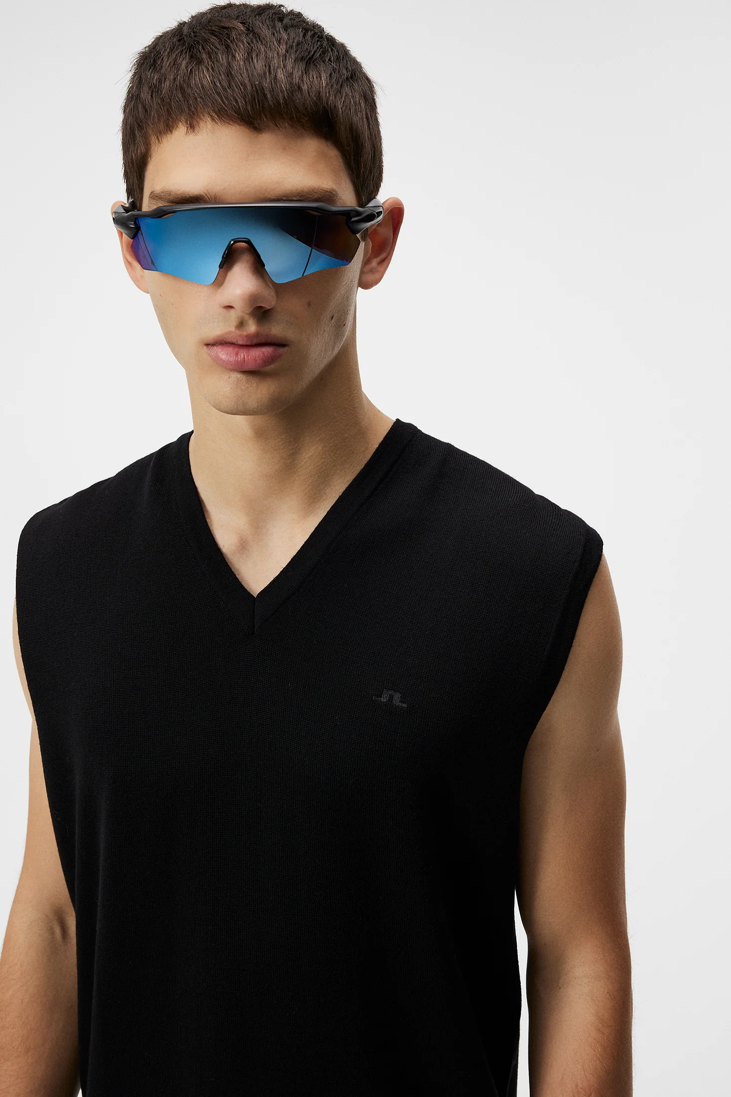 Liam Knitted Vest / Black - Image 5