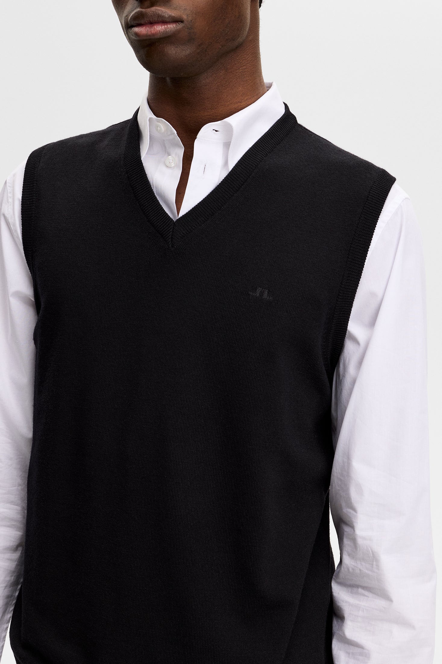 Liam Knitted Vest / Black - Image 5