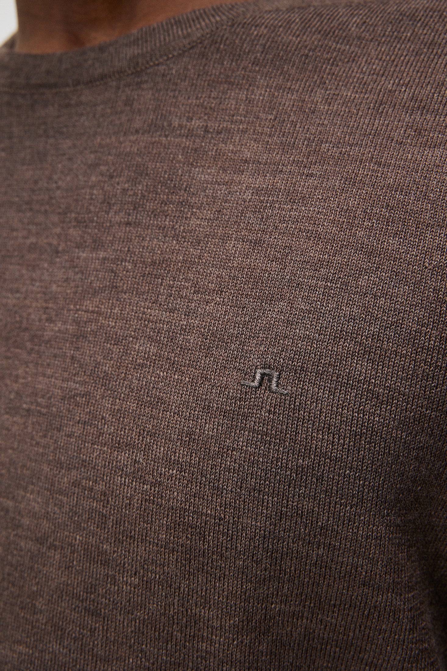 Lyle Light Merino Sweater / Walnut Melange - Image 6