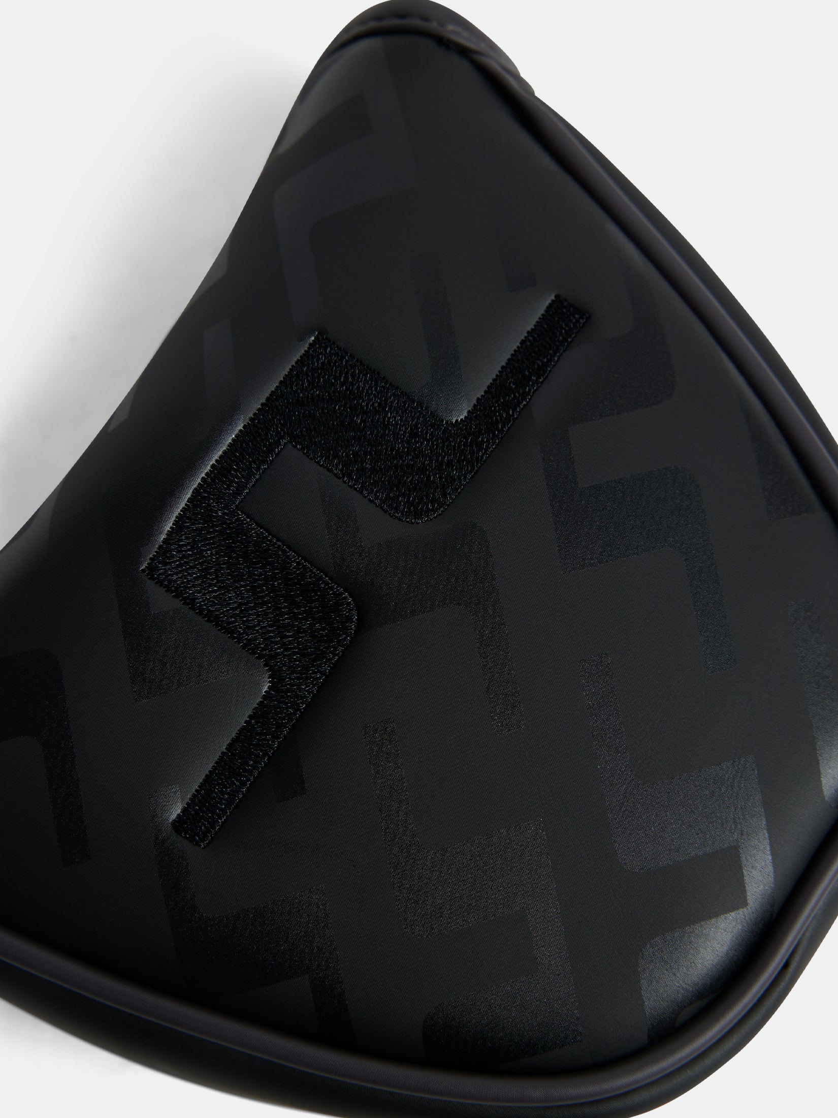 Mallet Putter Print Cover / Black - Image 3