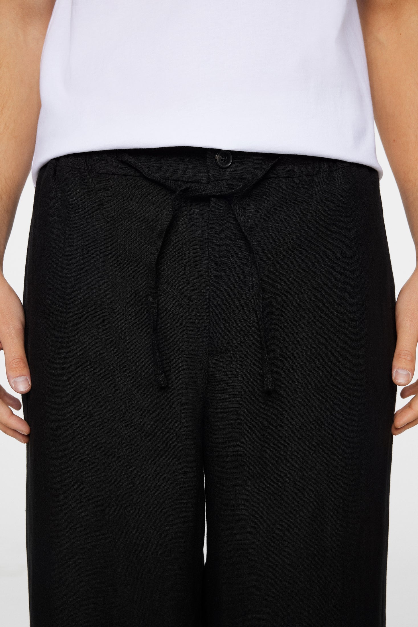 Noah Drape Linen Pants / Black - Image 5