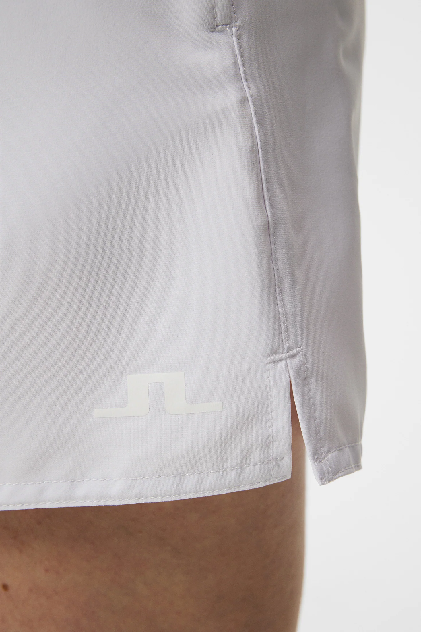 Pricilla Shorts / White - Image 5