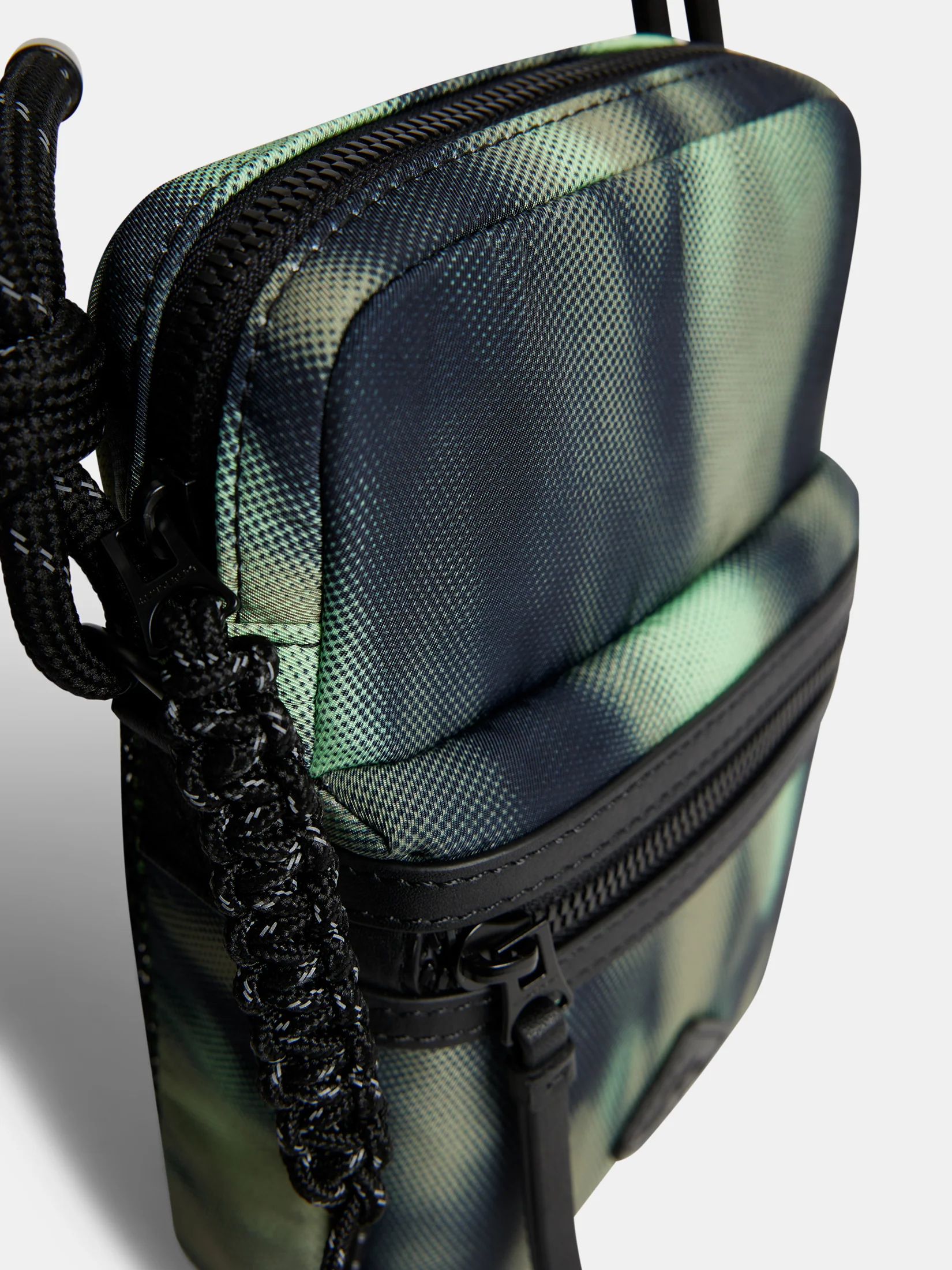 Printed Crossbody Bag / Gotland Haze Green - Image 4