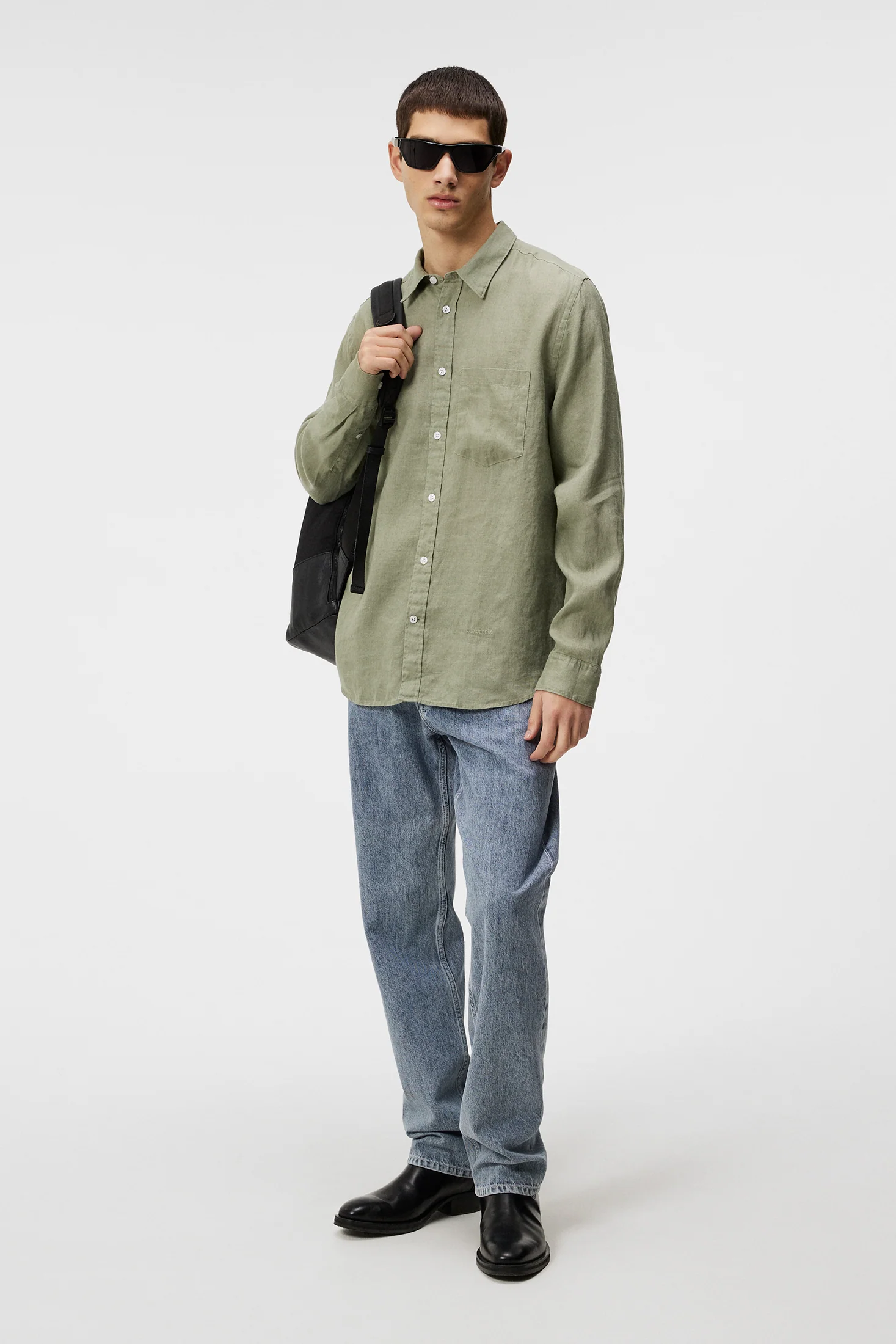 Reg LS Clean Linen Shirt / Oil Green - Image 4