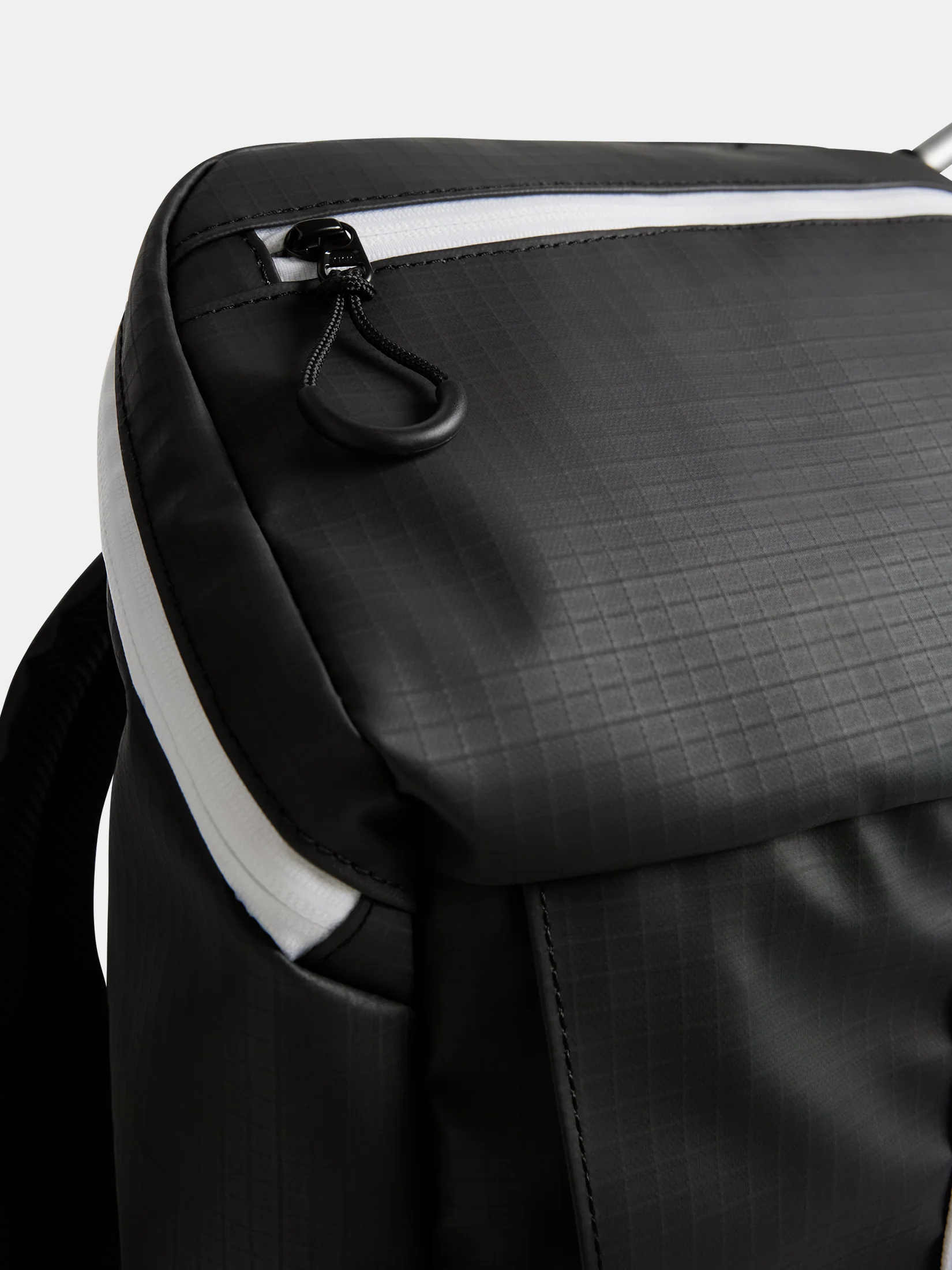 Rey Back Pack / Black - Image 4