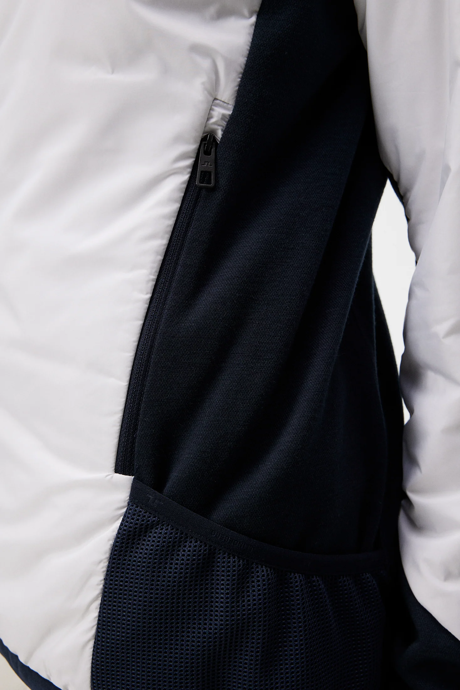 Sanaa Hybrid Jacket / White - Image 7