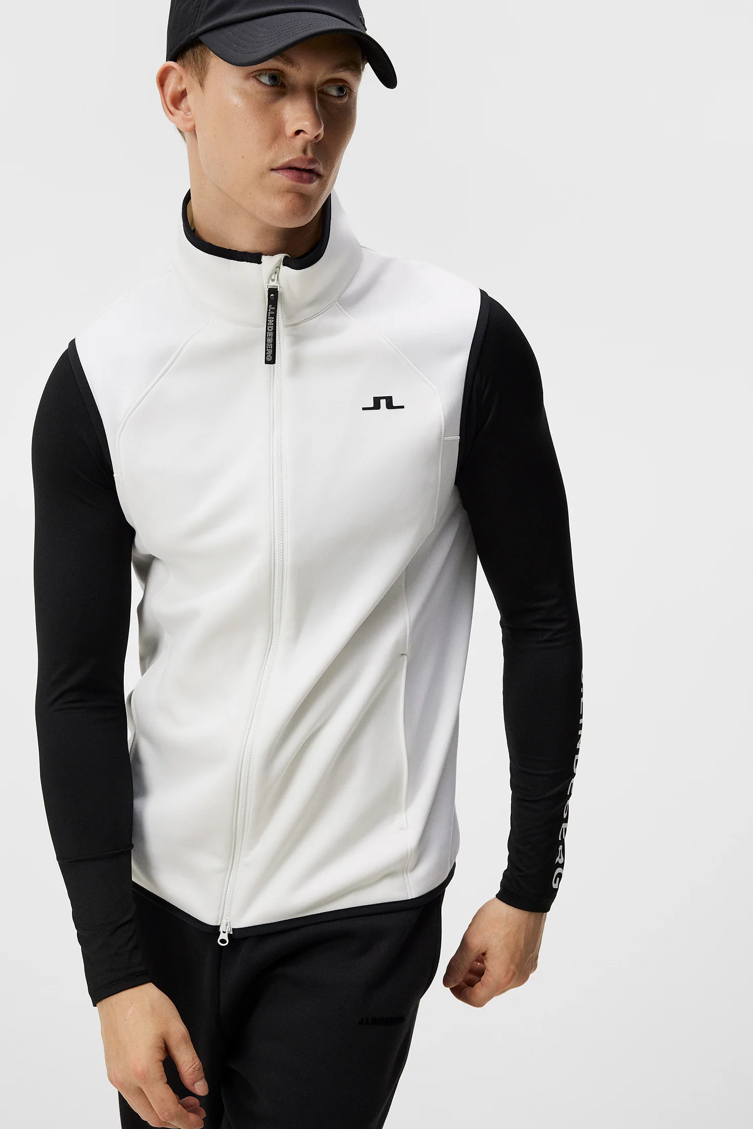 Santino Polartec Vest / White - Image 6