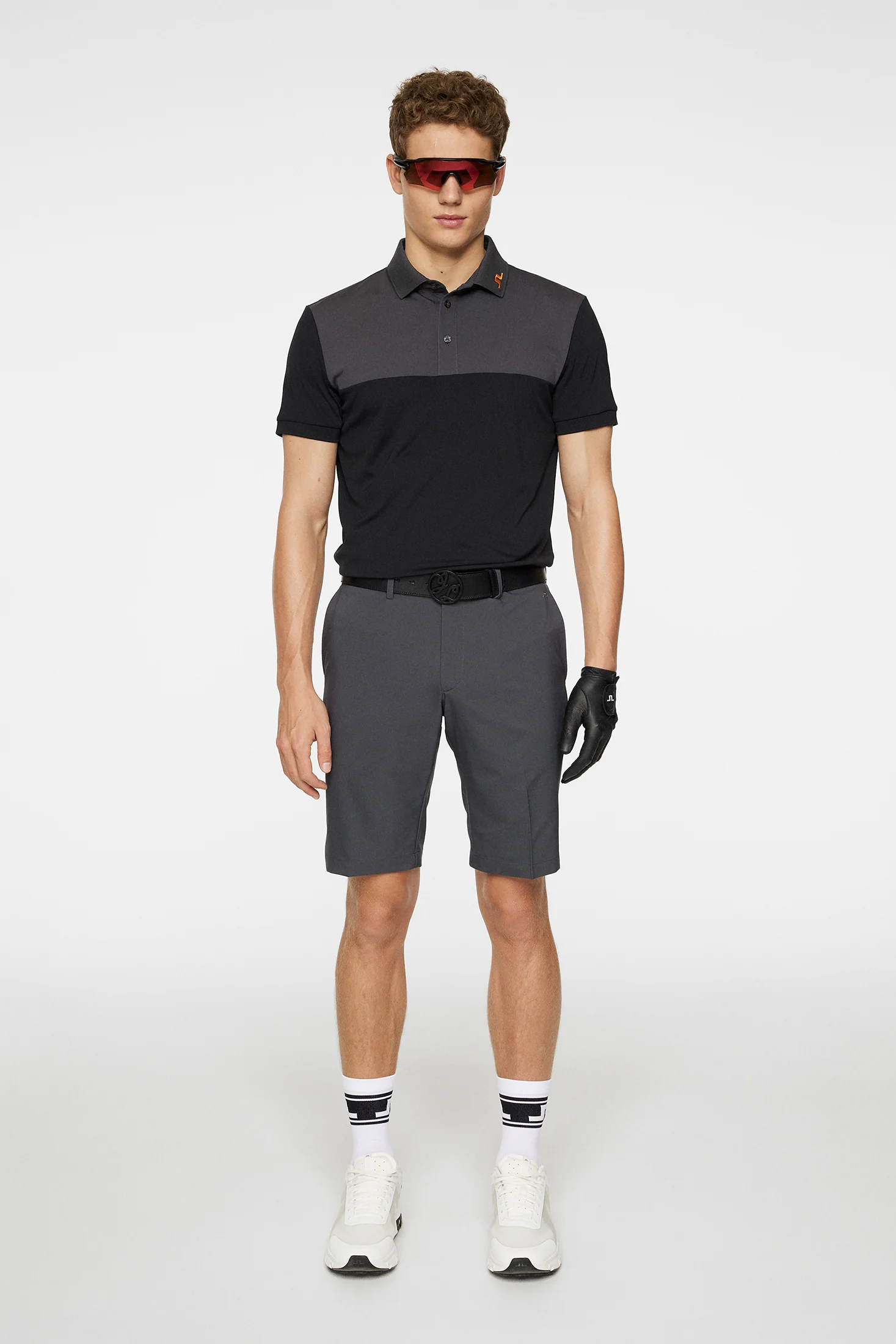 Somle Shorts / Asphalt - Image 4