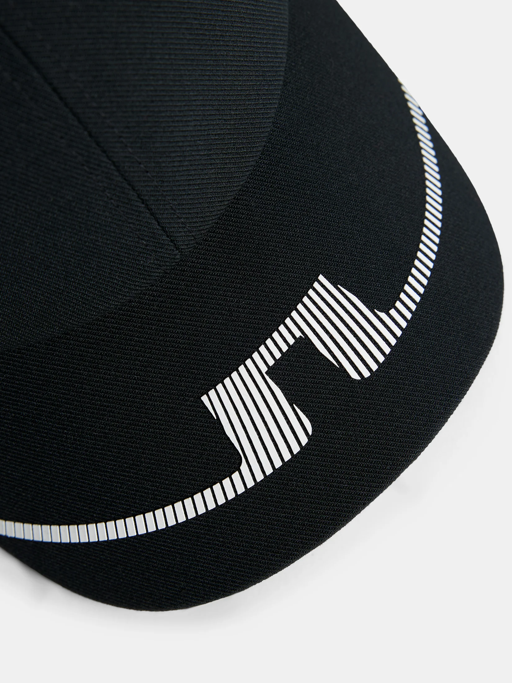 The Gradient Cap / Black - Image 4