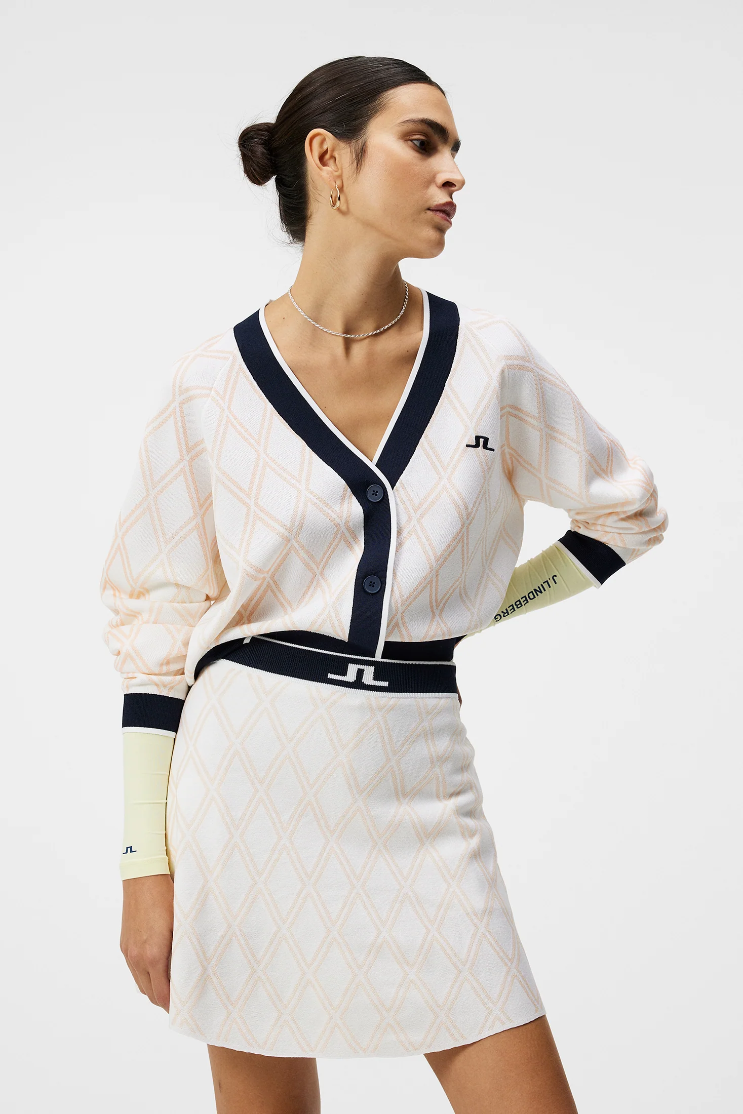 Thorina Knitted Cardigan / White - Image 2