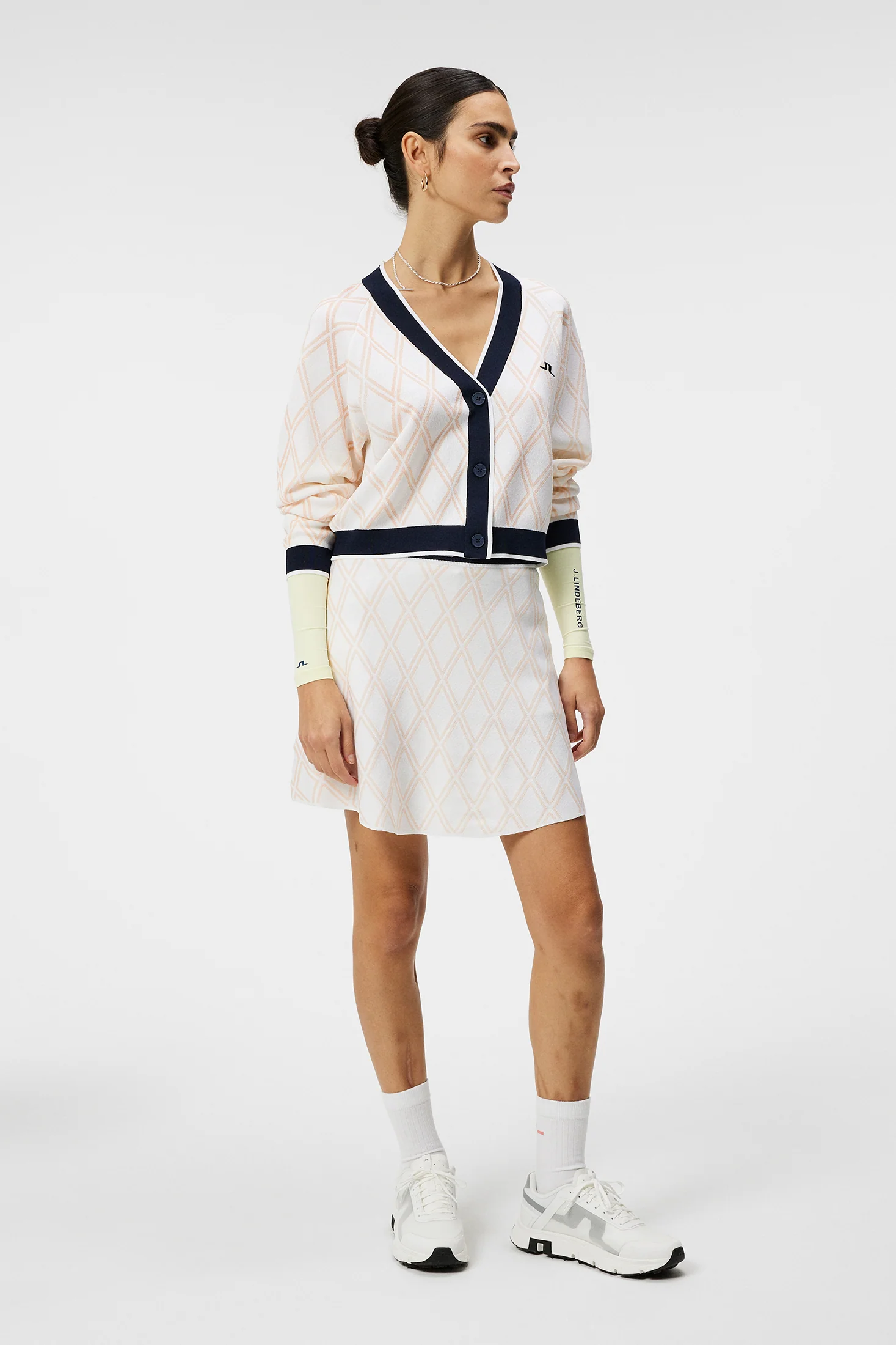 Thorina Knitted Cardigan / White - Image 4