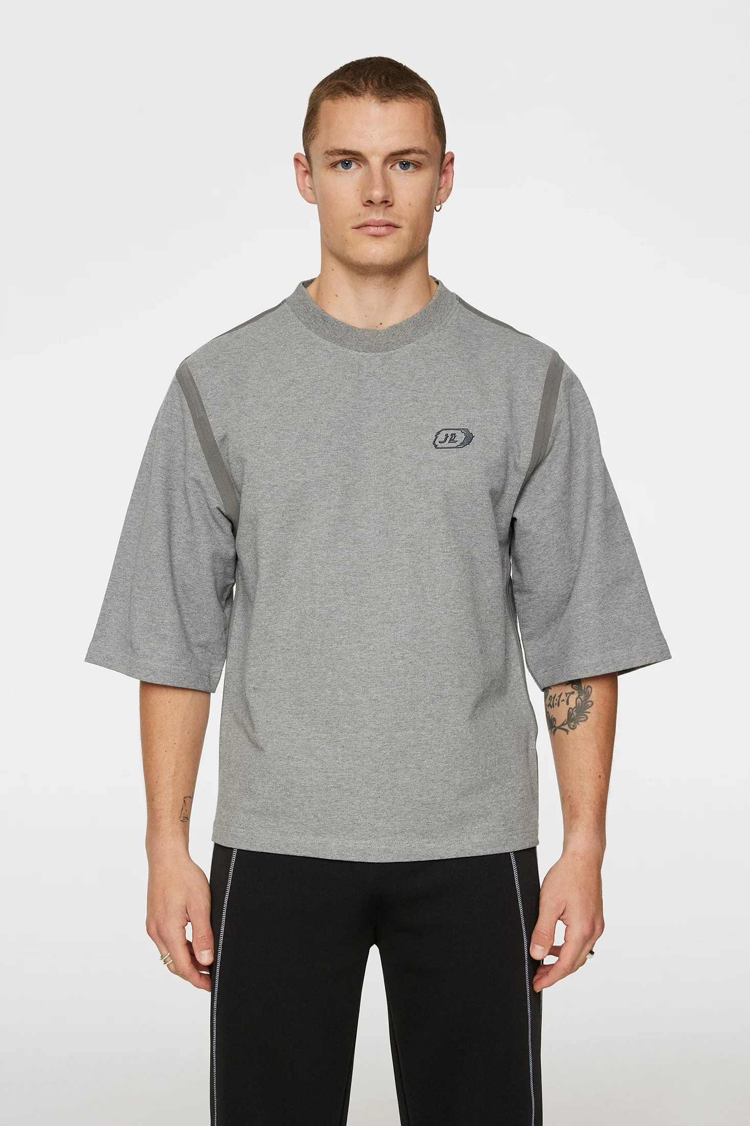 Tibbe Seam Sealed Tee / Light Grey Melange - Image 2