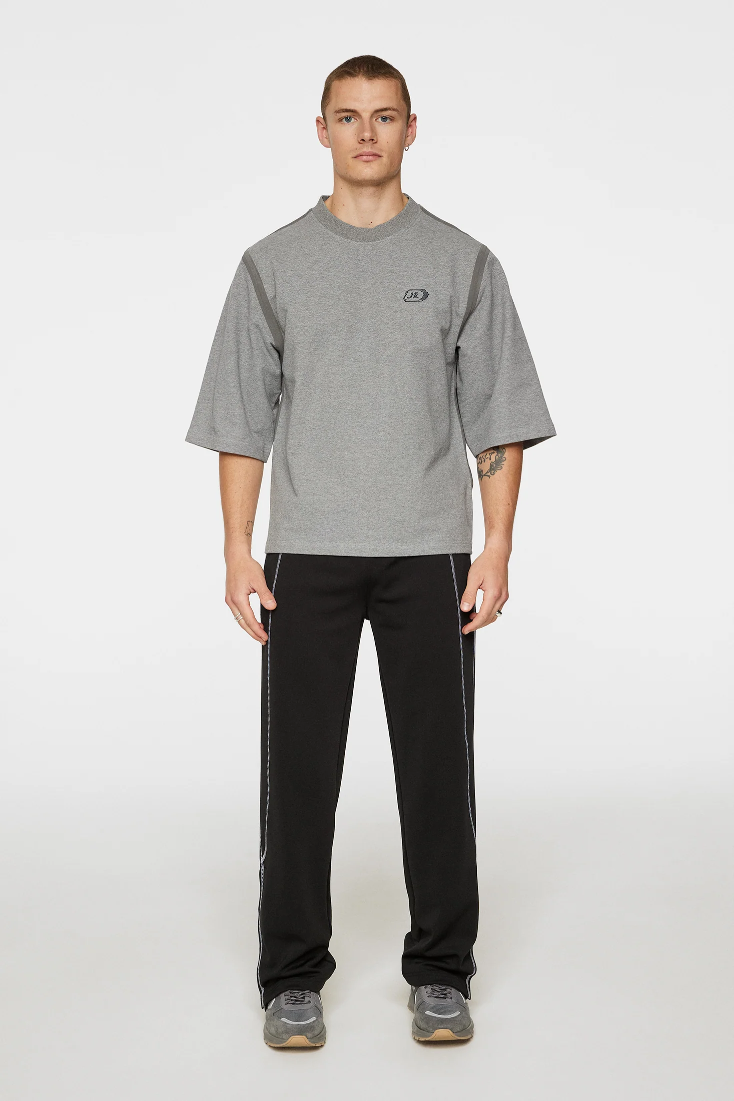 Tibbe Seam Sealed Tee / Light Grey Melange - Image 4