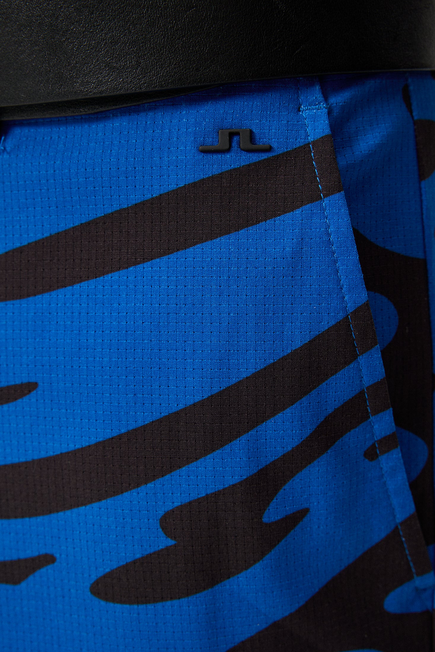 Tim Print Shorts / Neptune Nautical Blue - Image 6