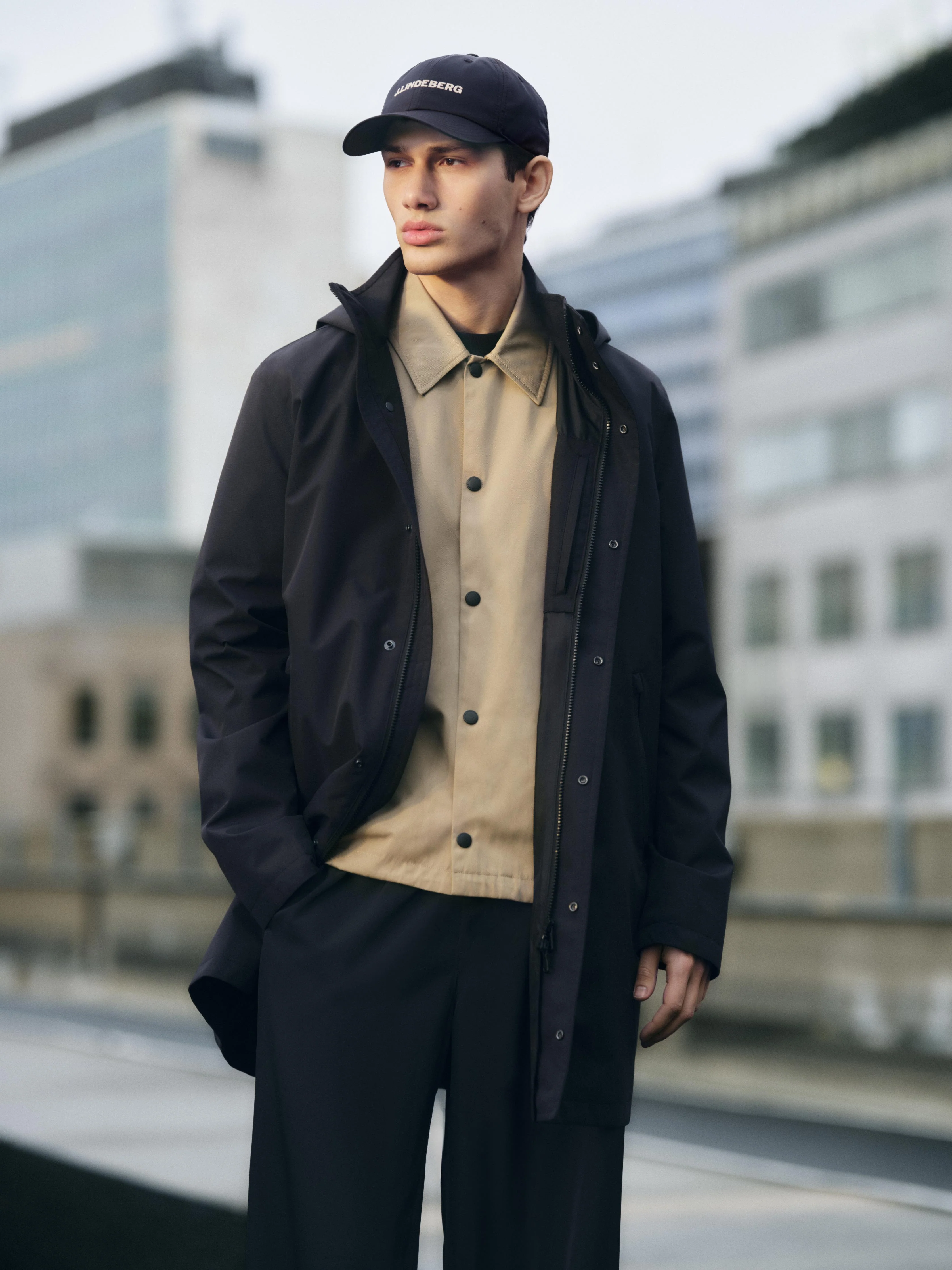 Tobias 2L Midlength Jacket / Black - Image 8