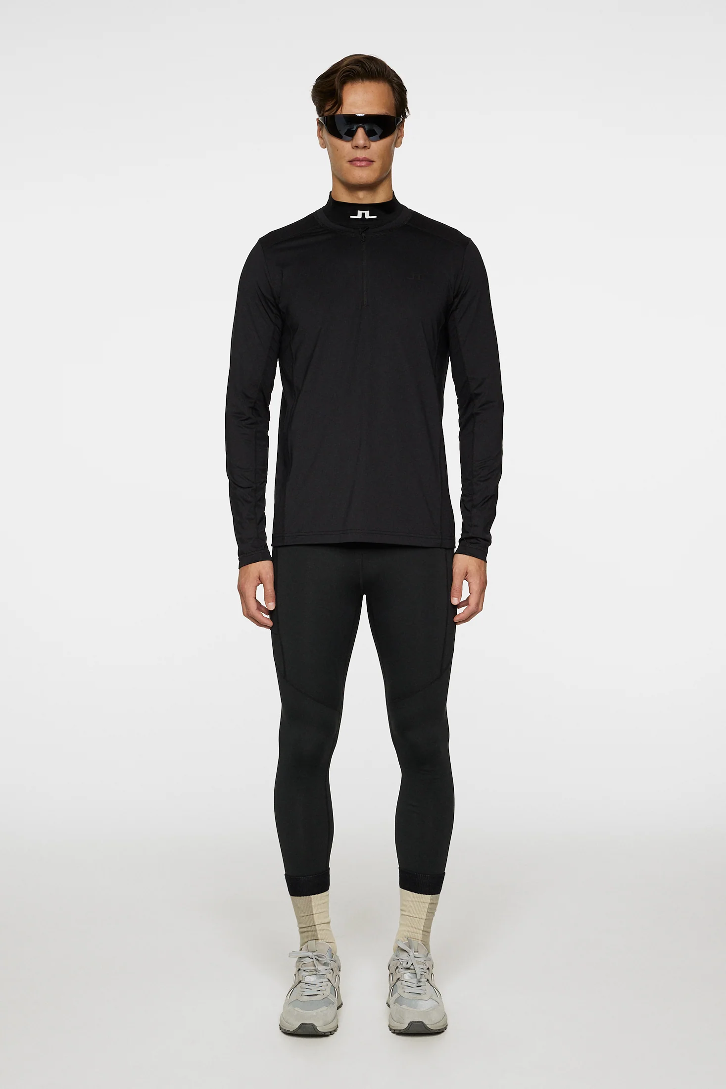 Tomas Long Sleeve T-Shirt / Black - Image 5
