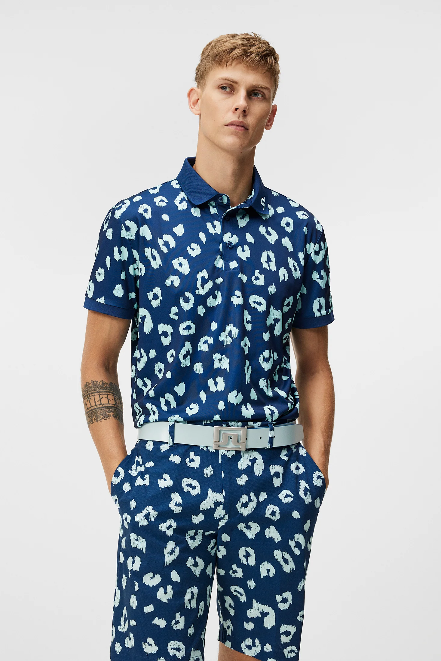 Tour Tech Reg Fit Print Polo / Savanna Estate Blue - Image 2