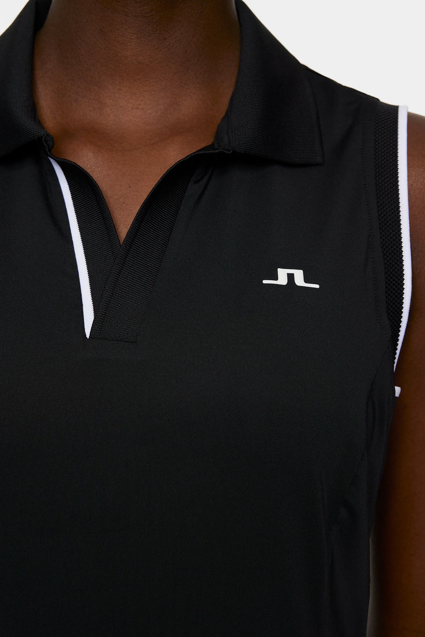 Viola Sleeveless Top / Black - Image 6