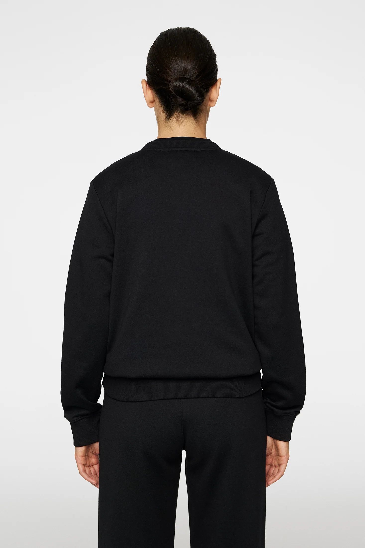 W Alpha Crew Neck / Black - Image 3