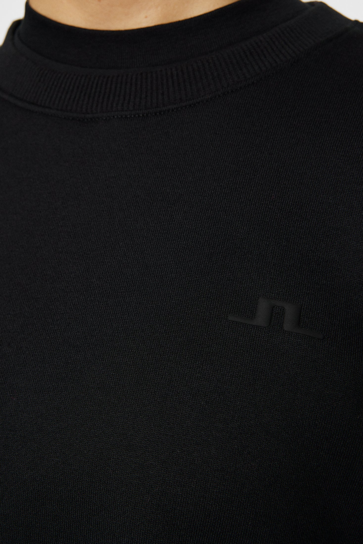 W Alpha Crew Neck / Black - Image 6