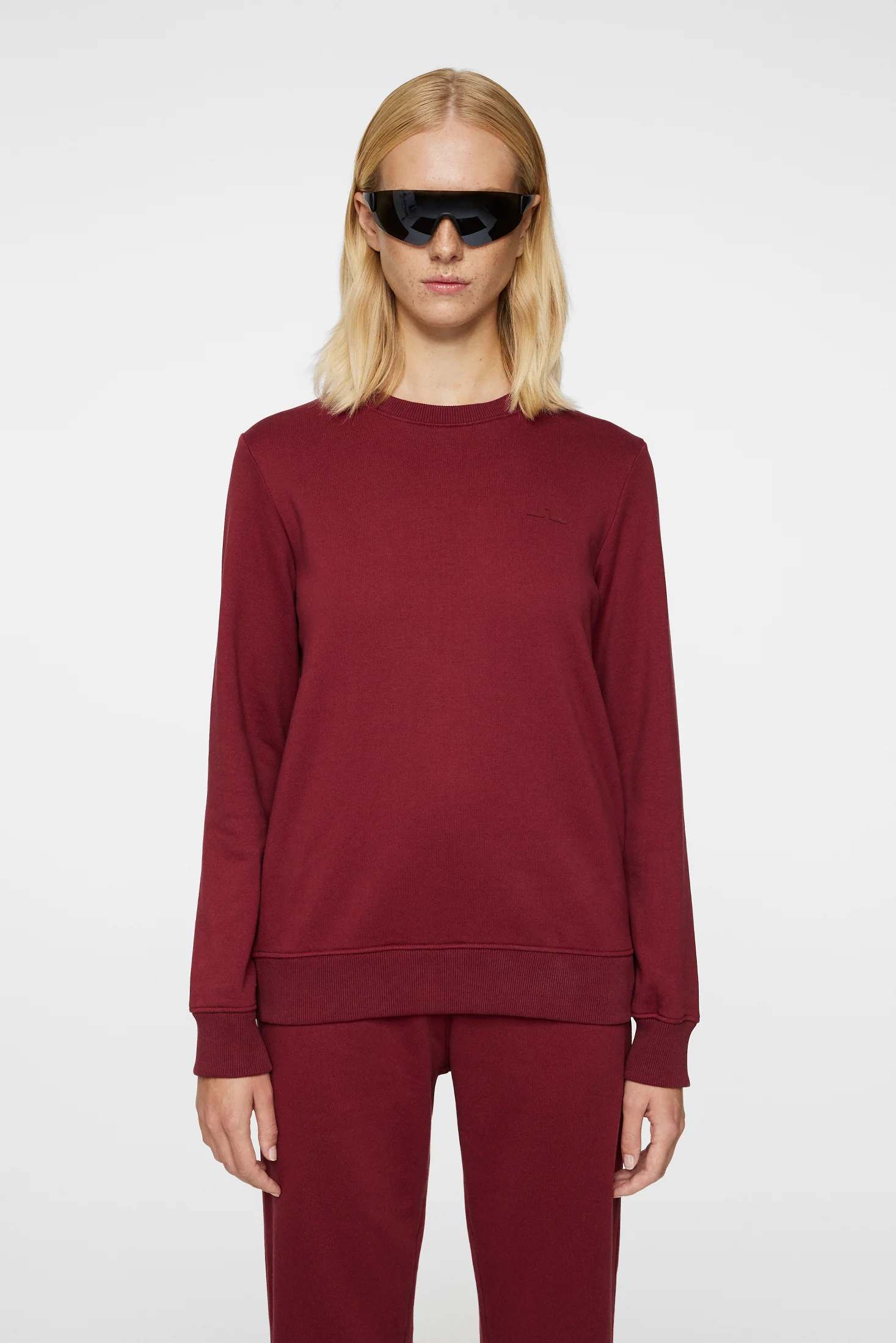 W Alpha Crew Neck / Cabernet - Image 2