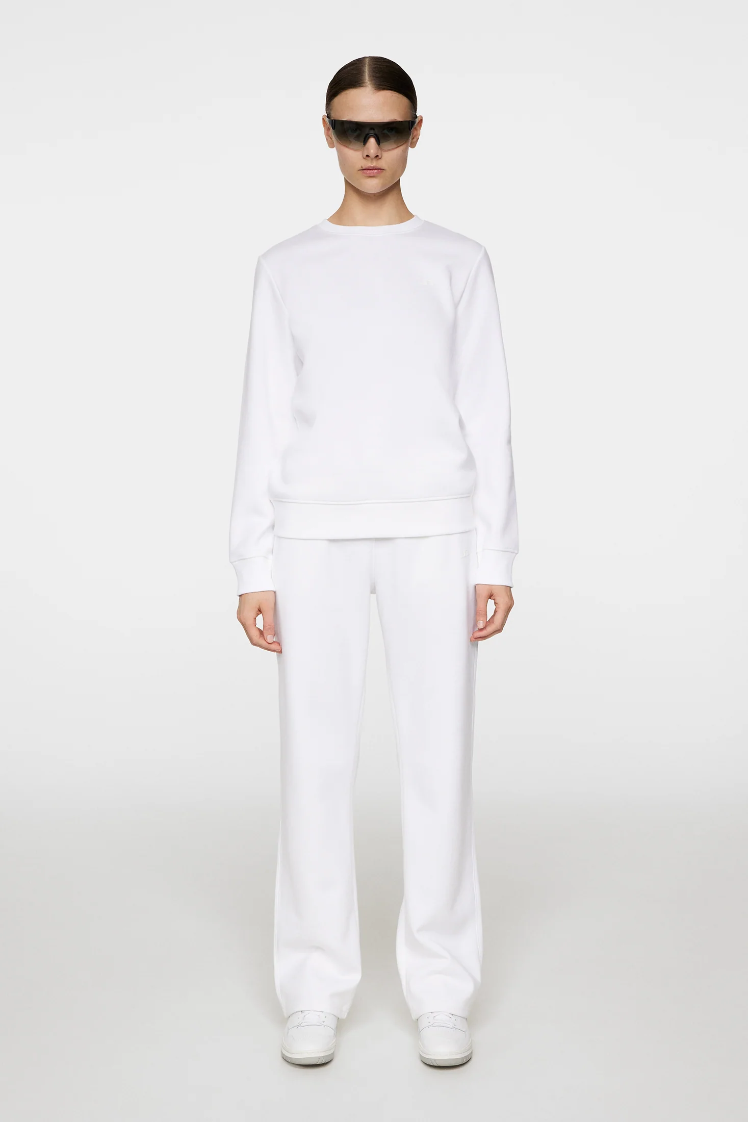 W Alpha Crew Neck / White - Image 4