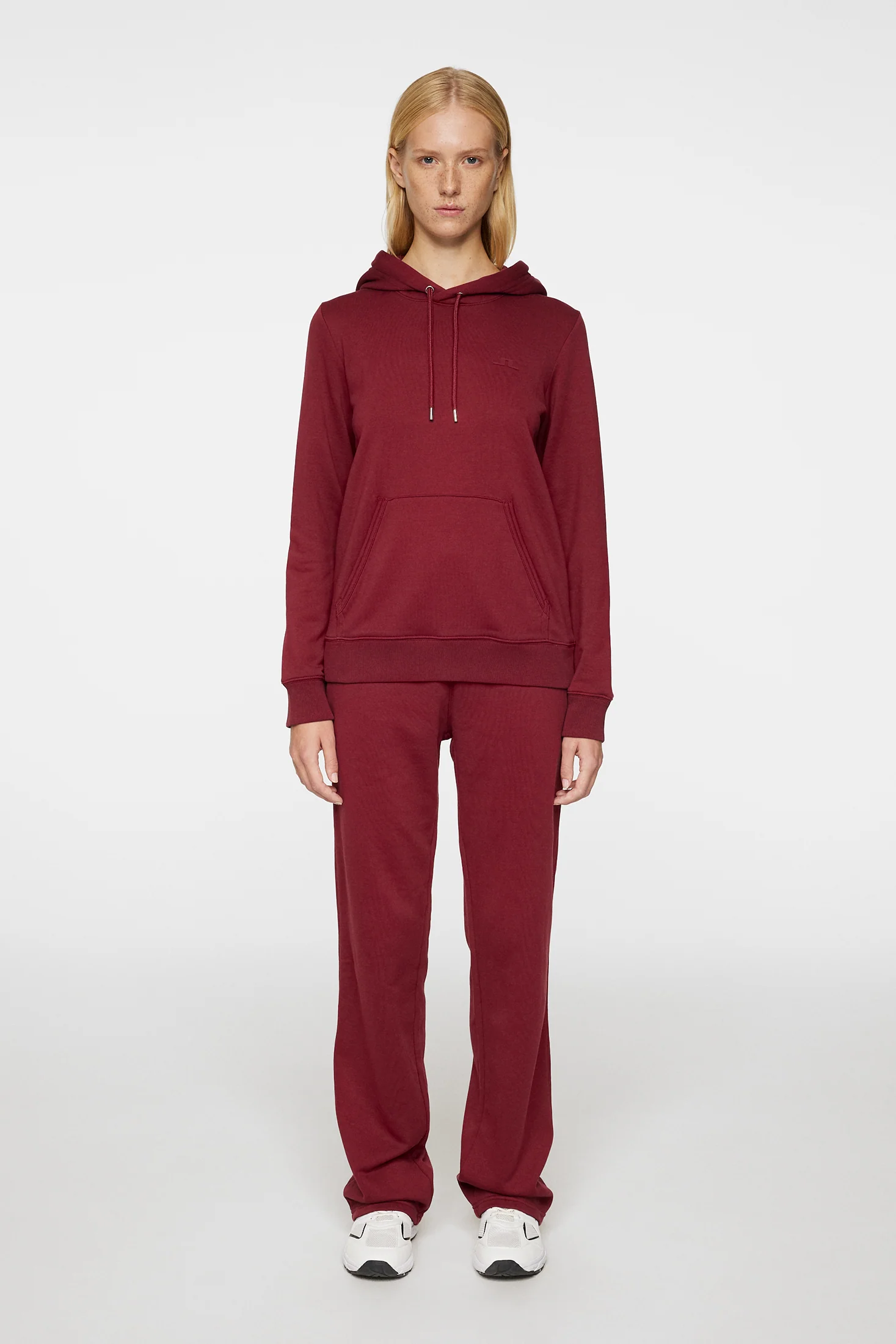 W Alpha Hood / Cabernet - Image 4