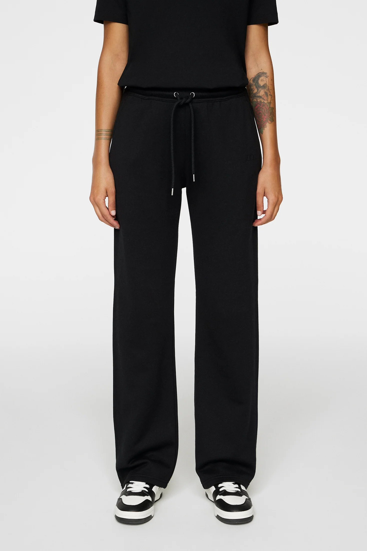 W Alpha Pant / Black - Image 2