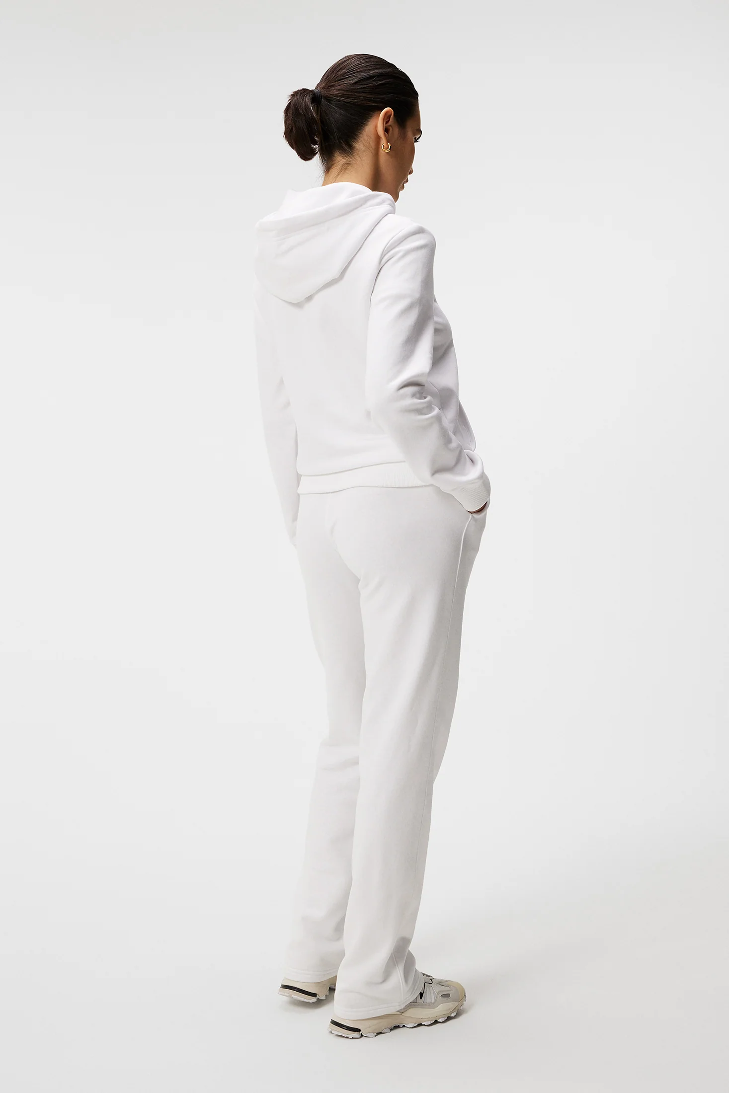 W Alpha Pants / White - Image 3