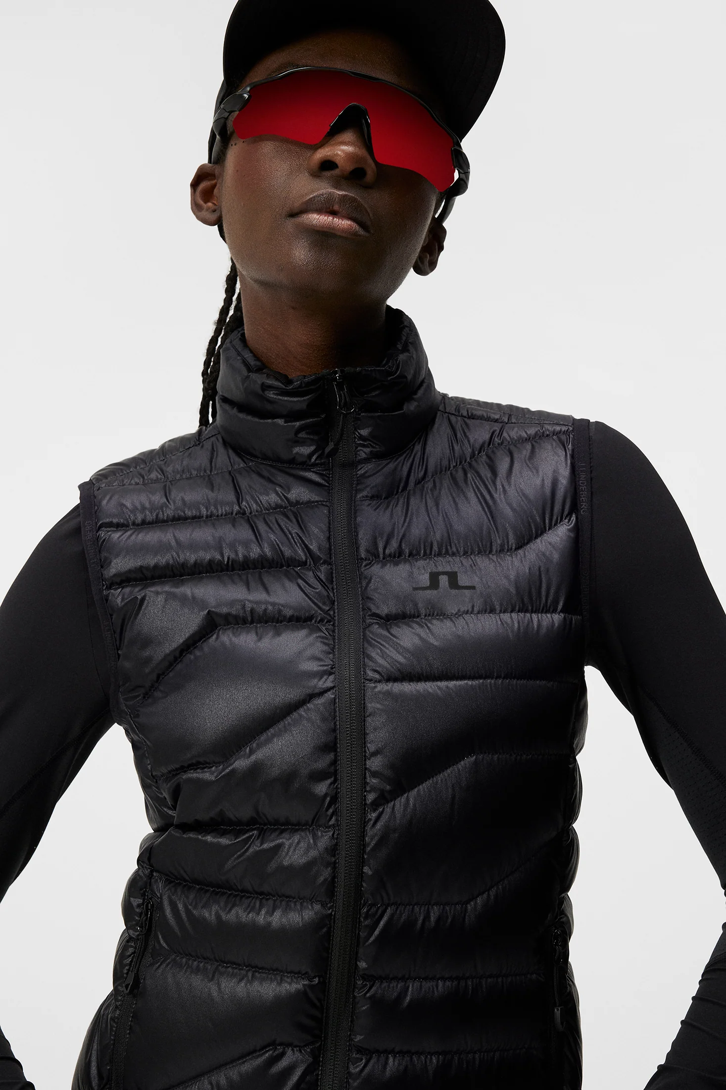 W Cliff Light Down Vest / Black - Image 5